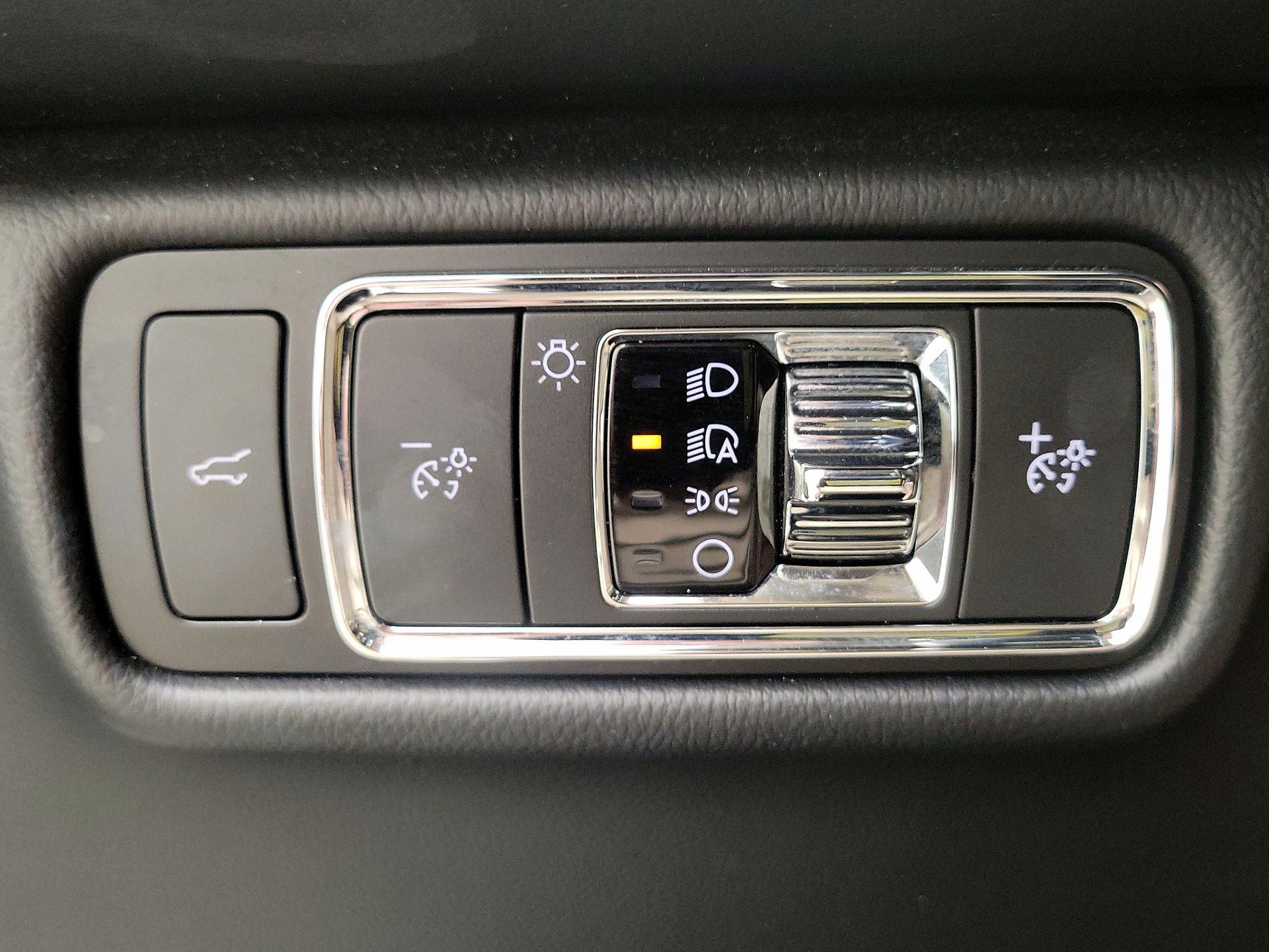 Thumbnail: 2022 Lincoln Aviator - 13