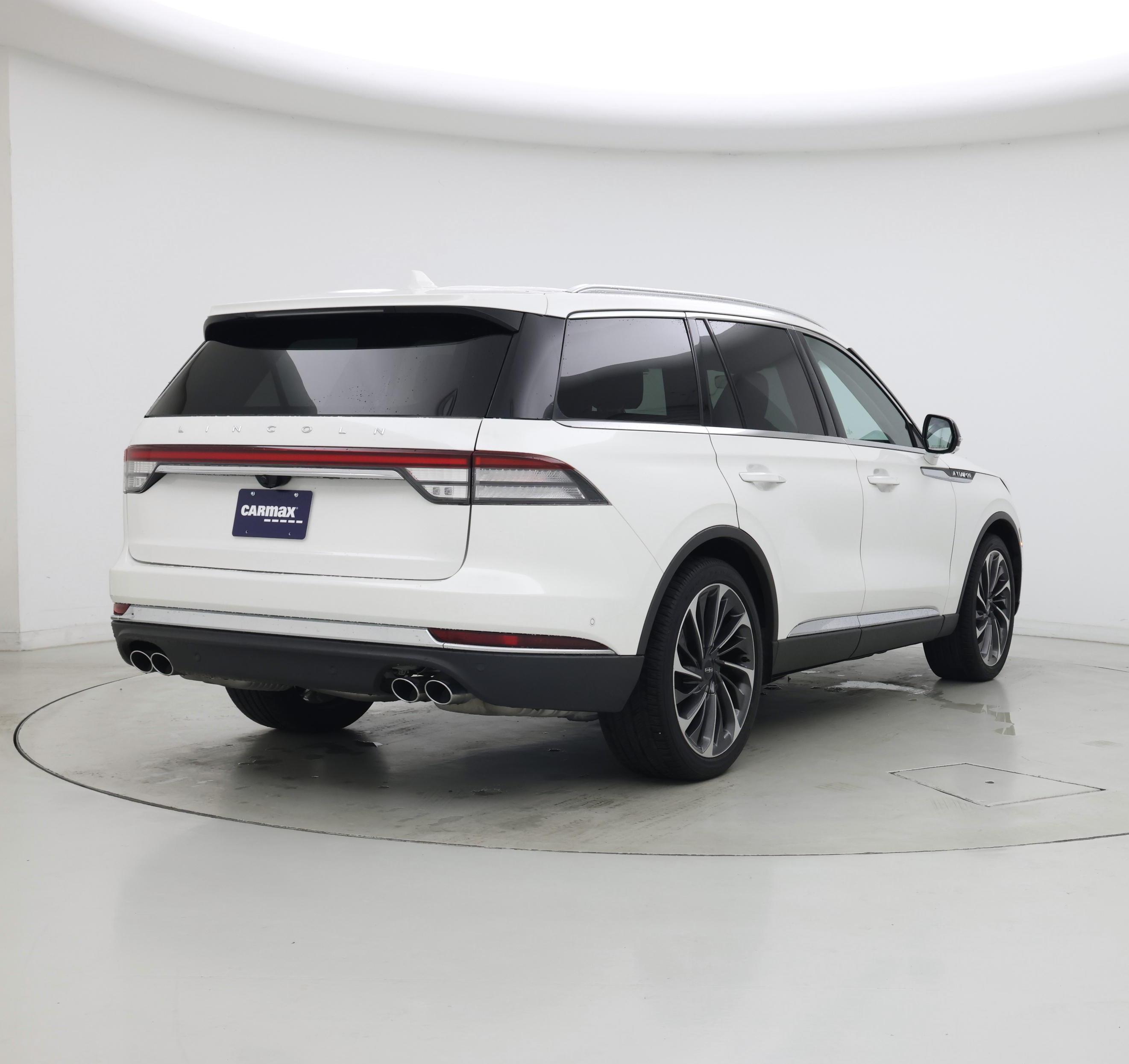Thumbnail: 2022 Lincoln Aviator - 8