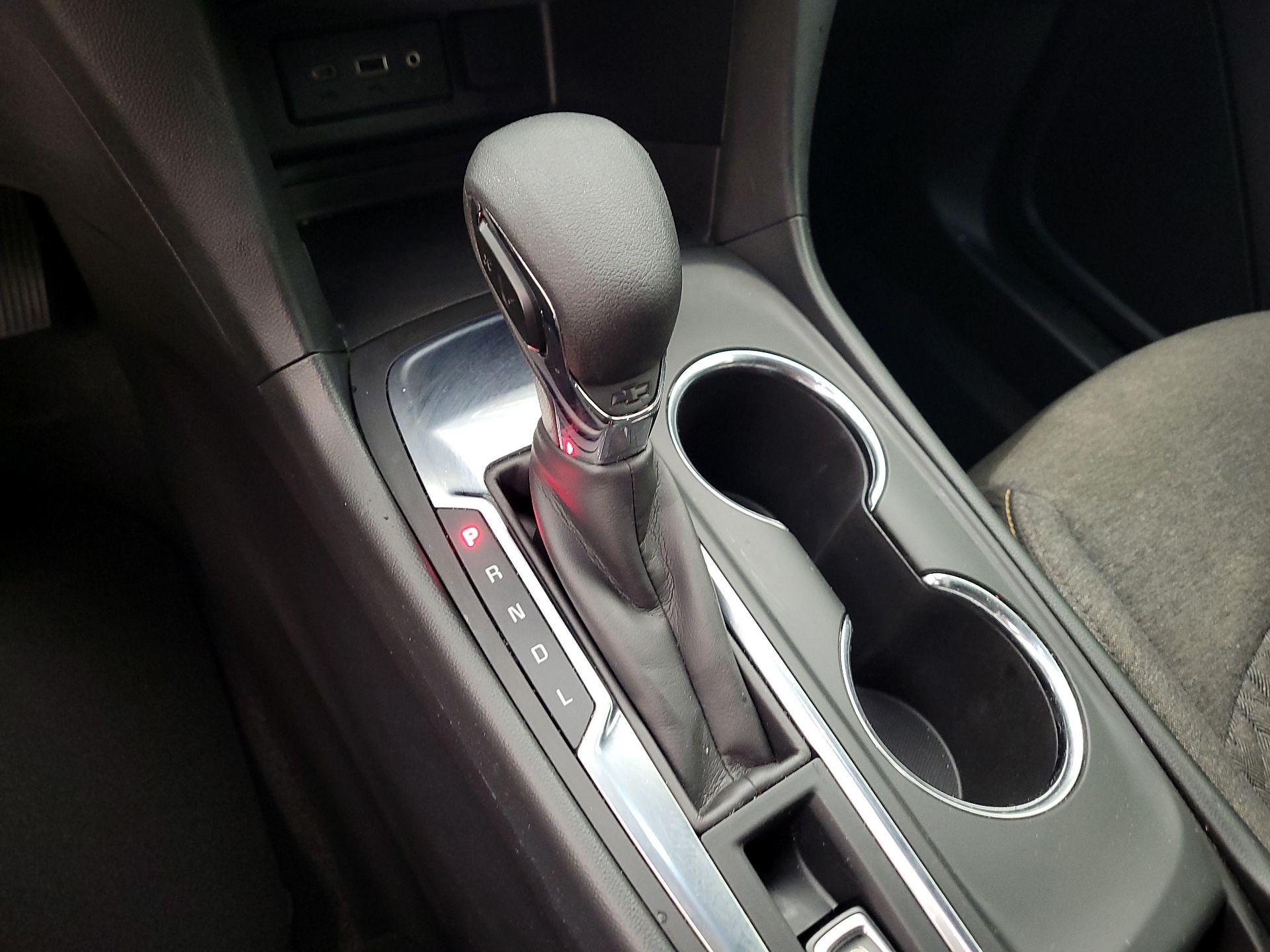 Thumbnail: 2022 Chevrolet Equinox - 17