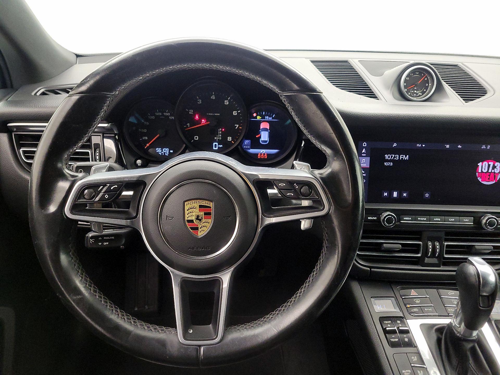 Thumbnail: 2021 Porsche Macan - 10