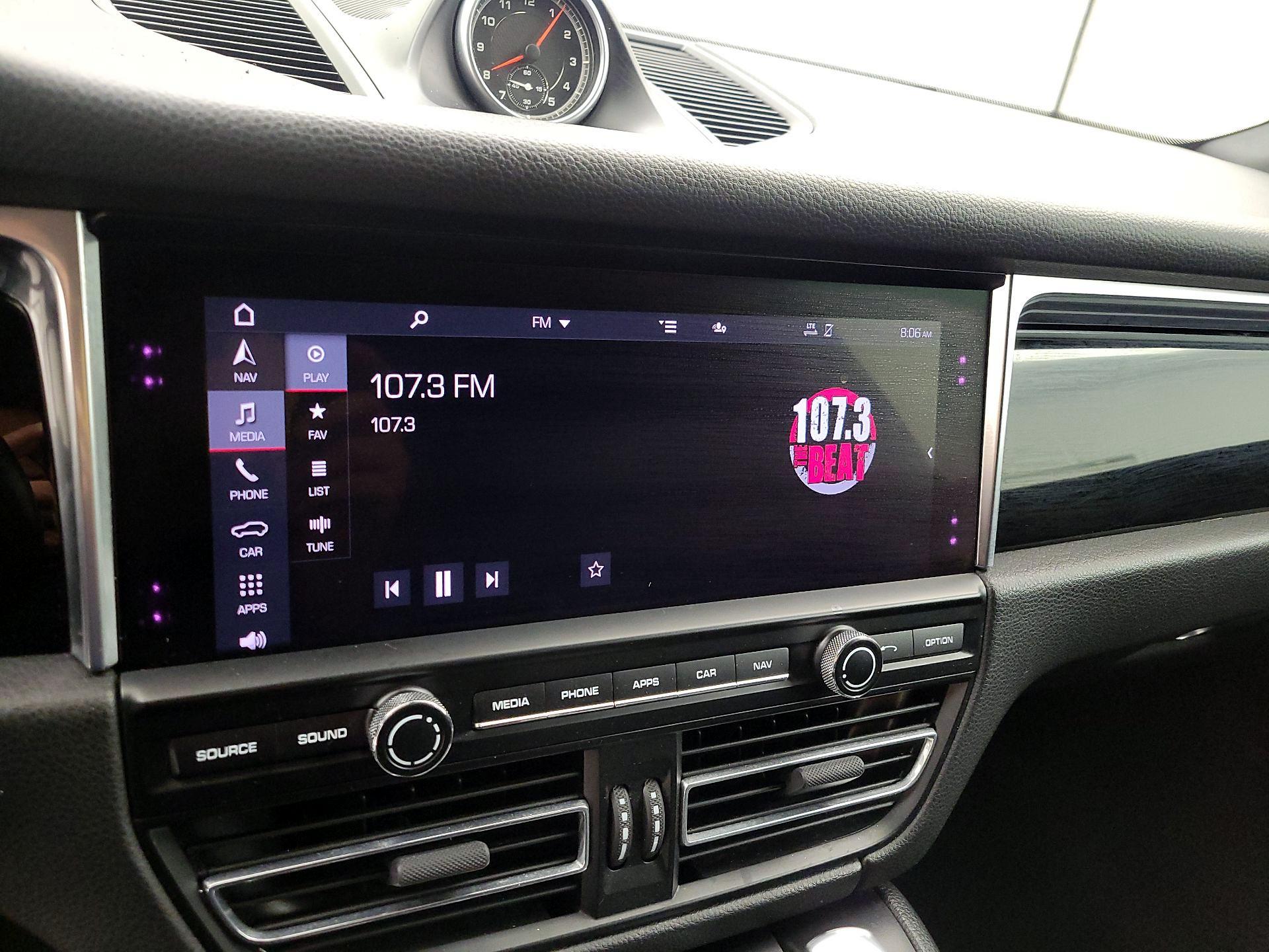 Thumbnail: 2021 Porsche Macan - 13