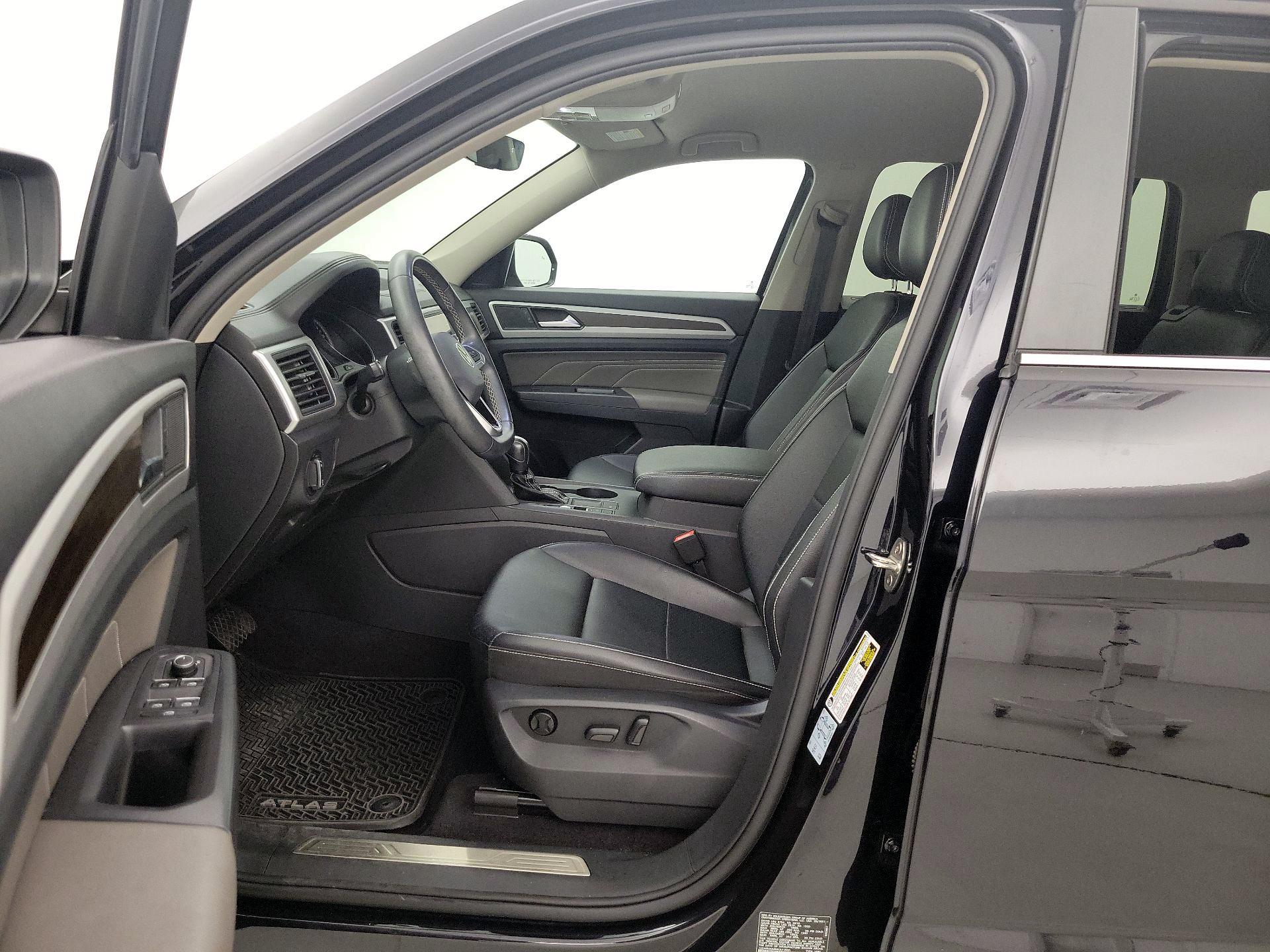 Thumbnail: 2021 Volkswagen Atlas - 11