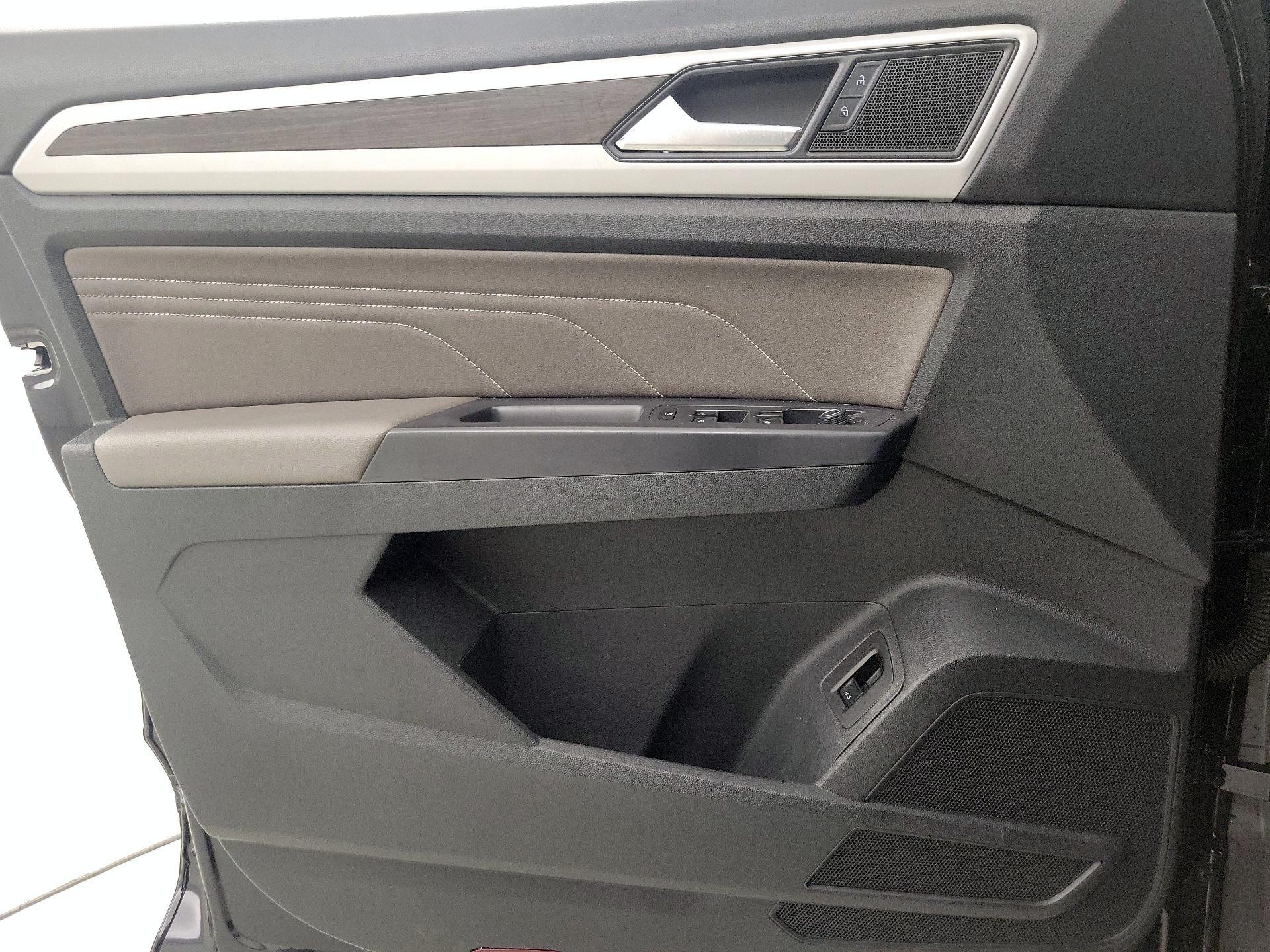 Thumbnail: 2021 Volkswagen Atlas - 12