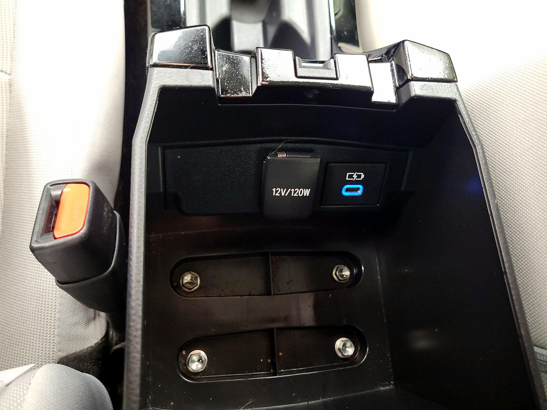 Thumbnail: 2022 Toyota Corolla - 18