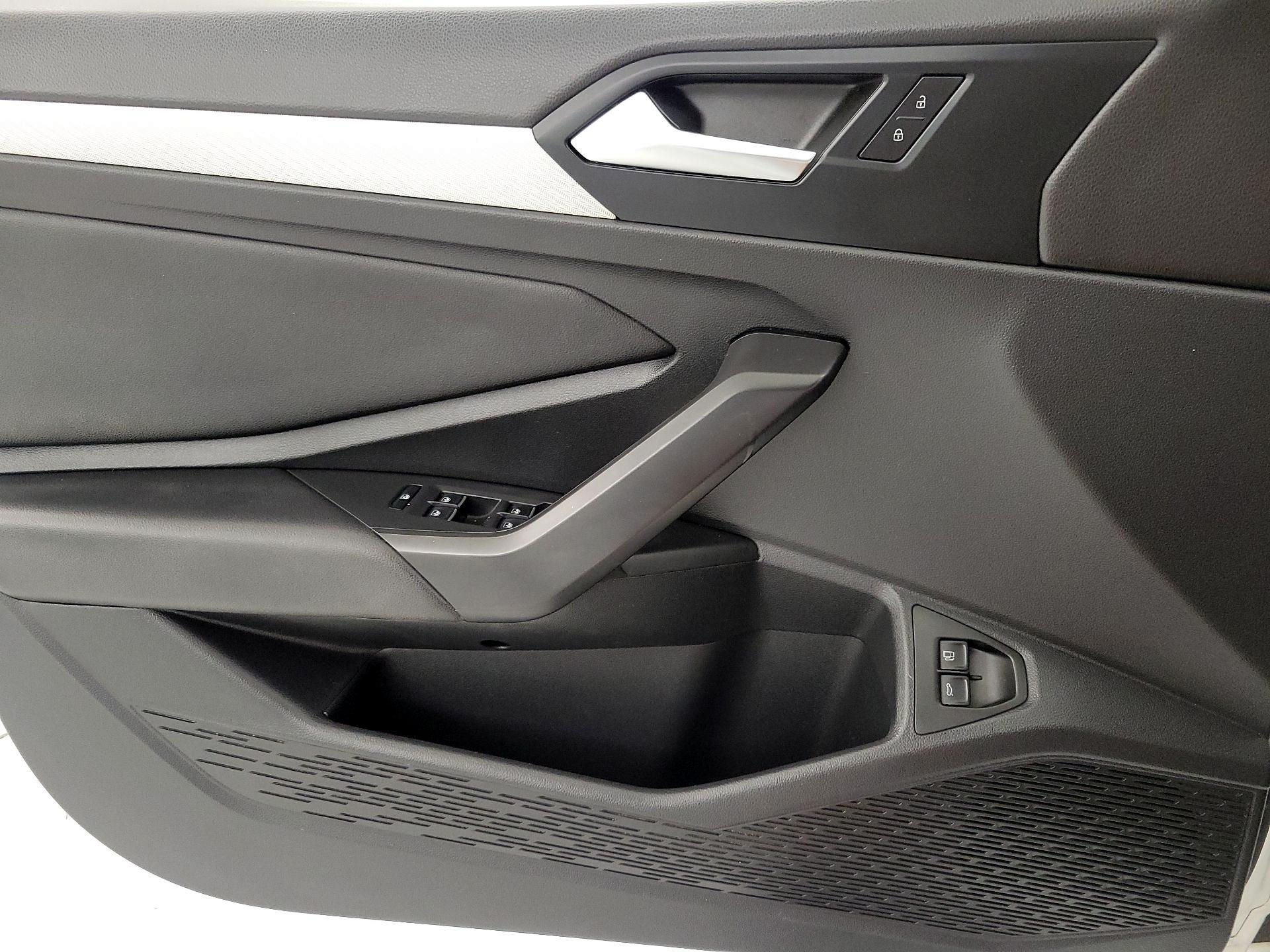 Thumbnail: 2021 Volkswagen Jetta - 12