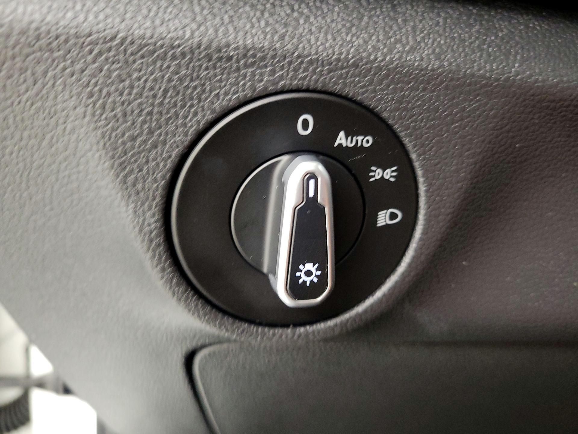 Thumbnail: 2021 Volkswagen Jetta - 13