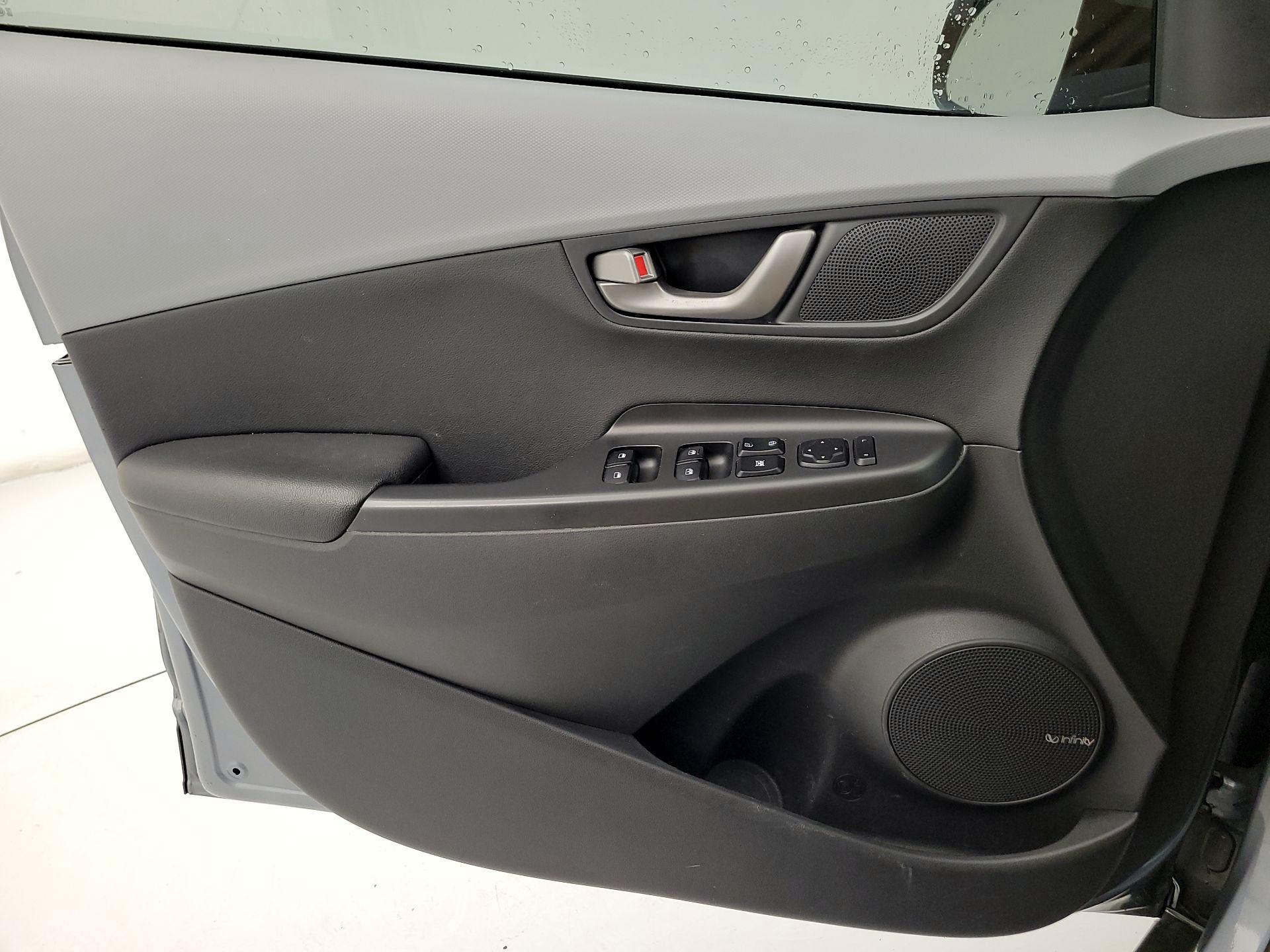 Thumbnail: 2021 Hyundai Kona - 12