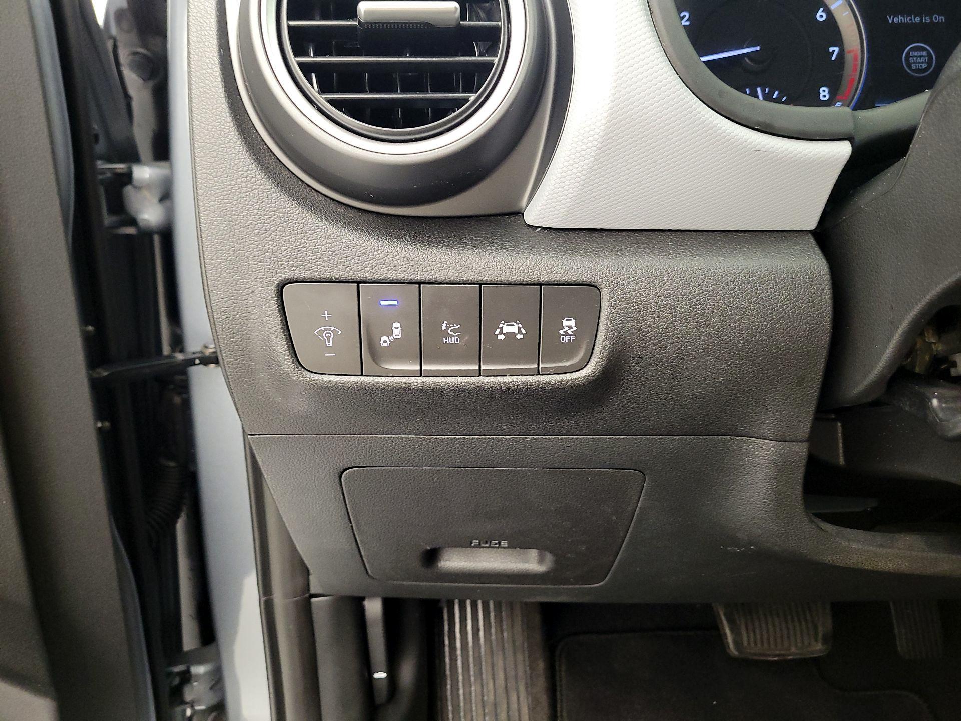 Thumbnail: 2021 Hyundai Kona - 13