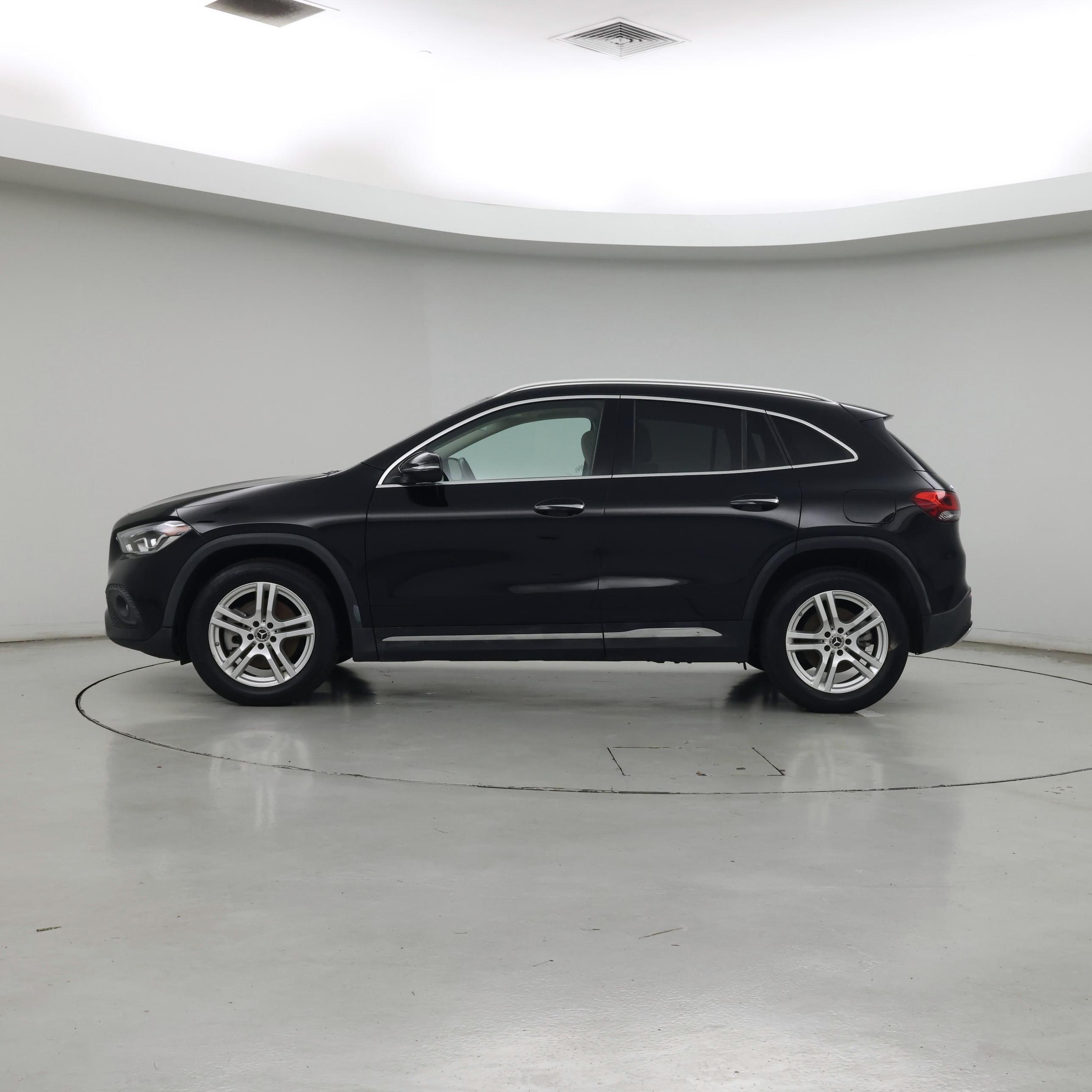 Thumbnail: 2021 Mercedes-Benz GLA - 3