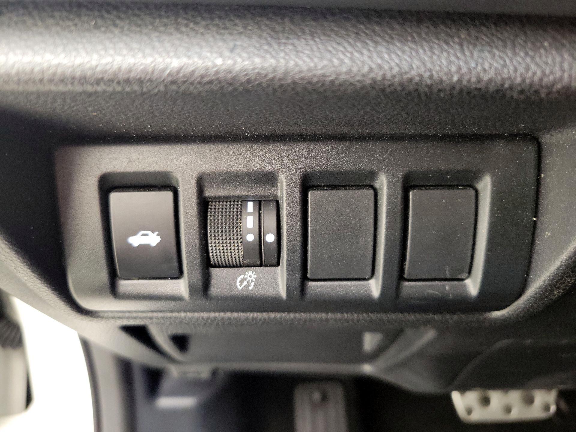 Thumbnail: 2023 Subaru Legacy - 13