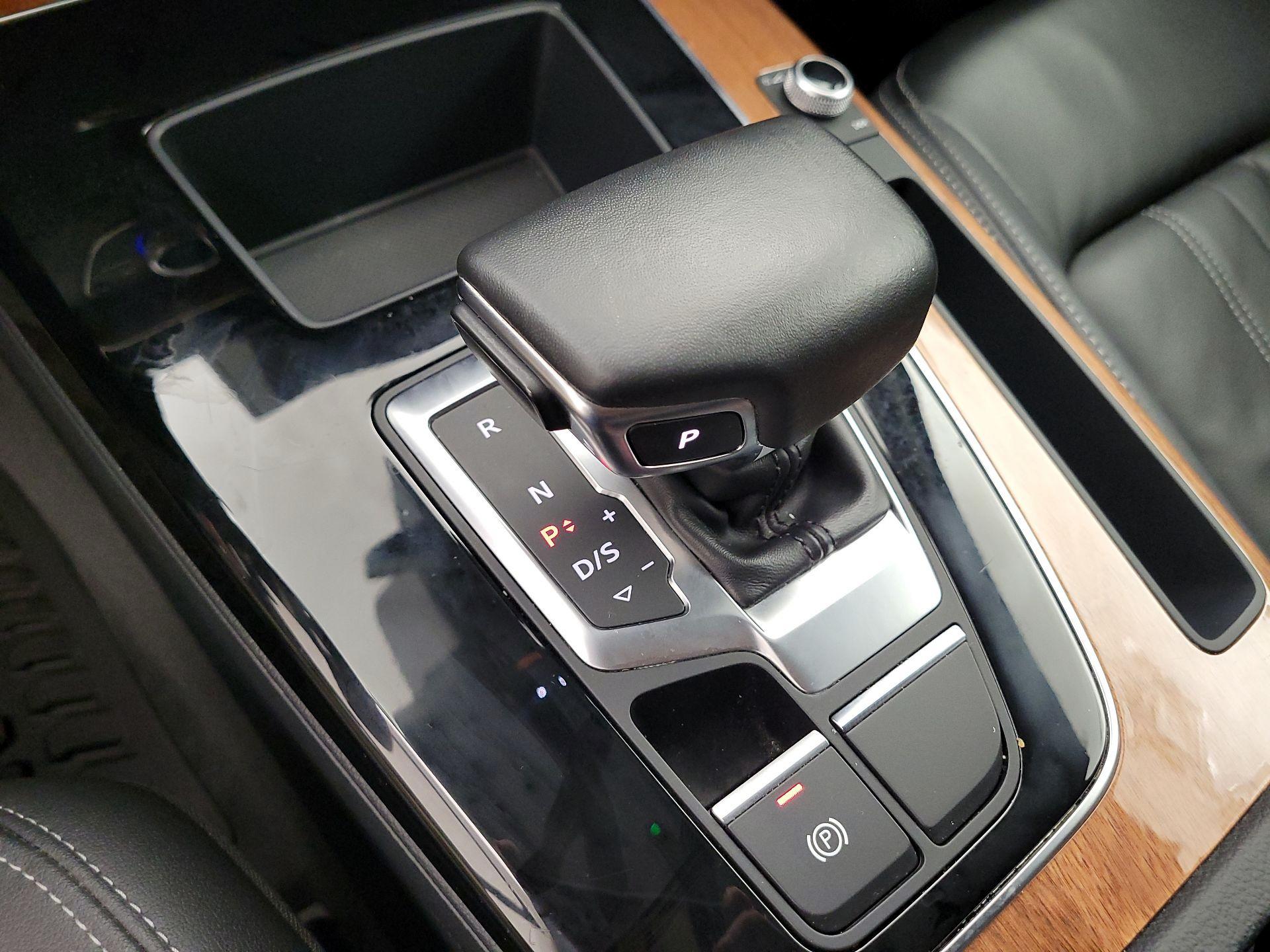 Thumbnail: 2023 Audi Q5 - 17