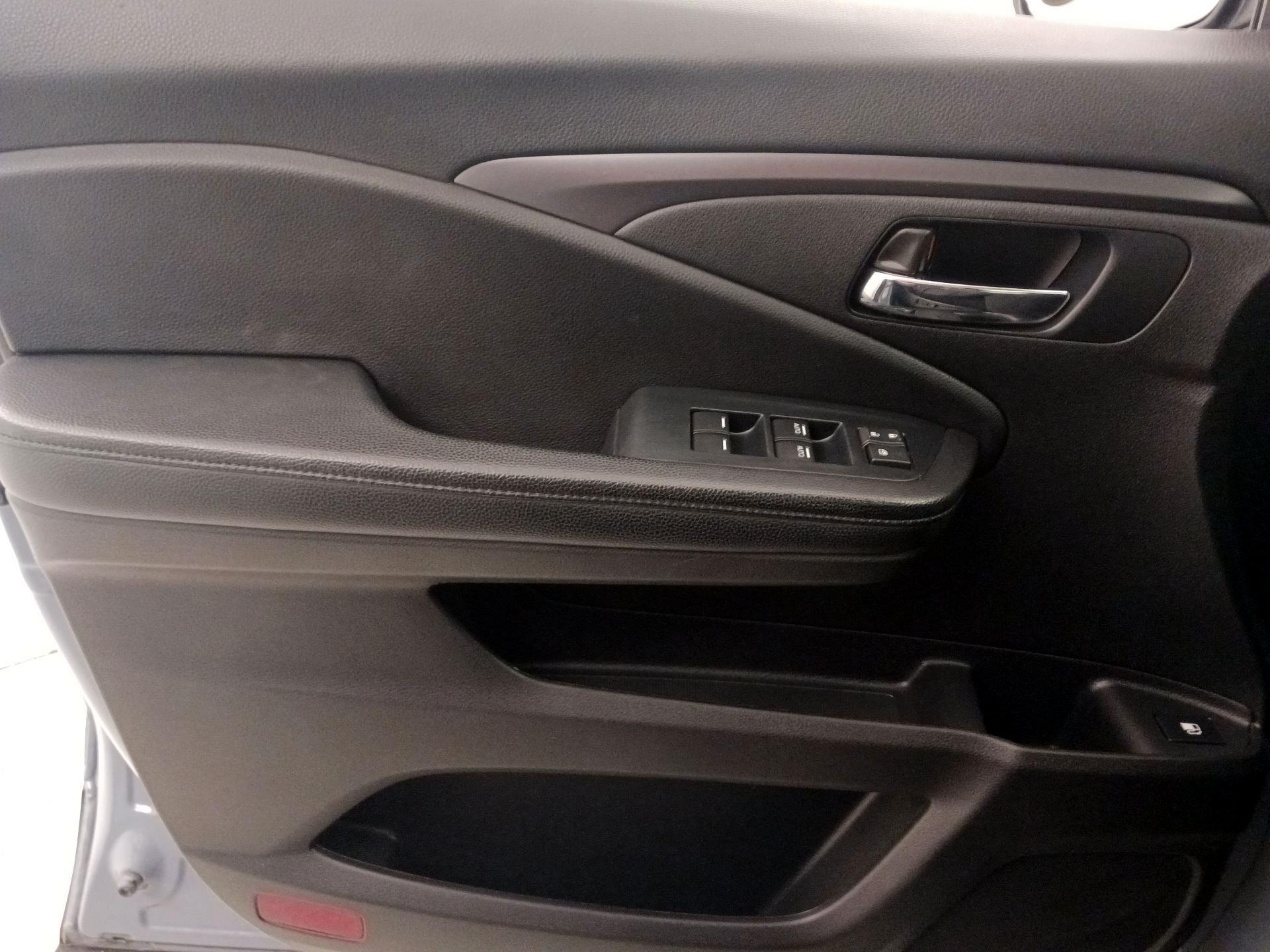 Thumbnail: 2022 Honda Pilot - 12