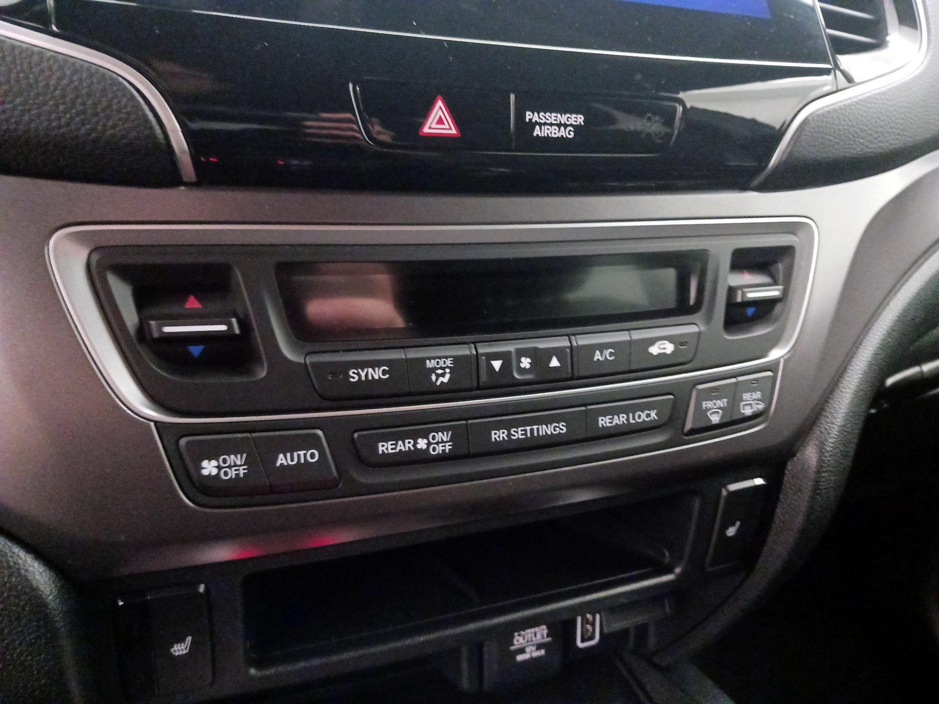 Thumbnail: 2022 Honda Pilot - 16