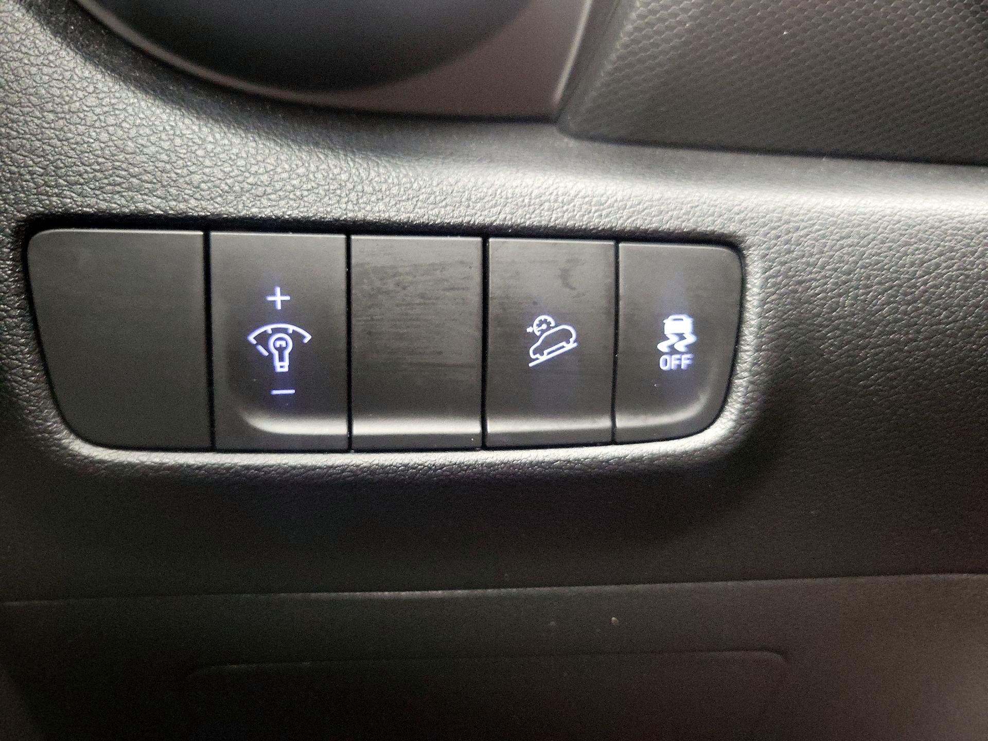 Thumbnail: 2023 Hyundai Kona - 13