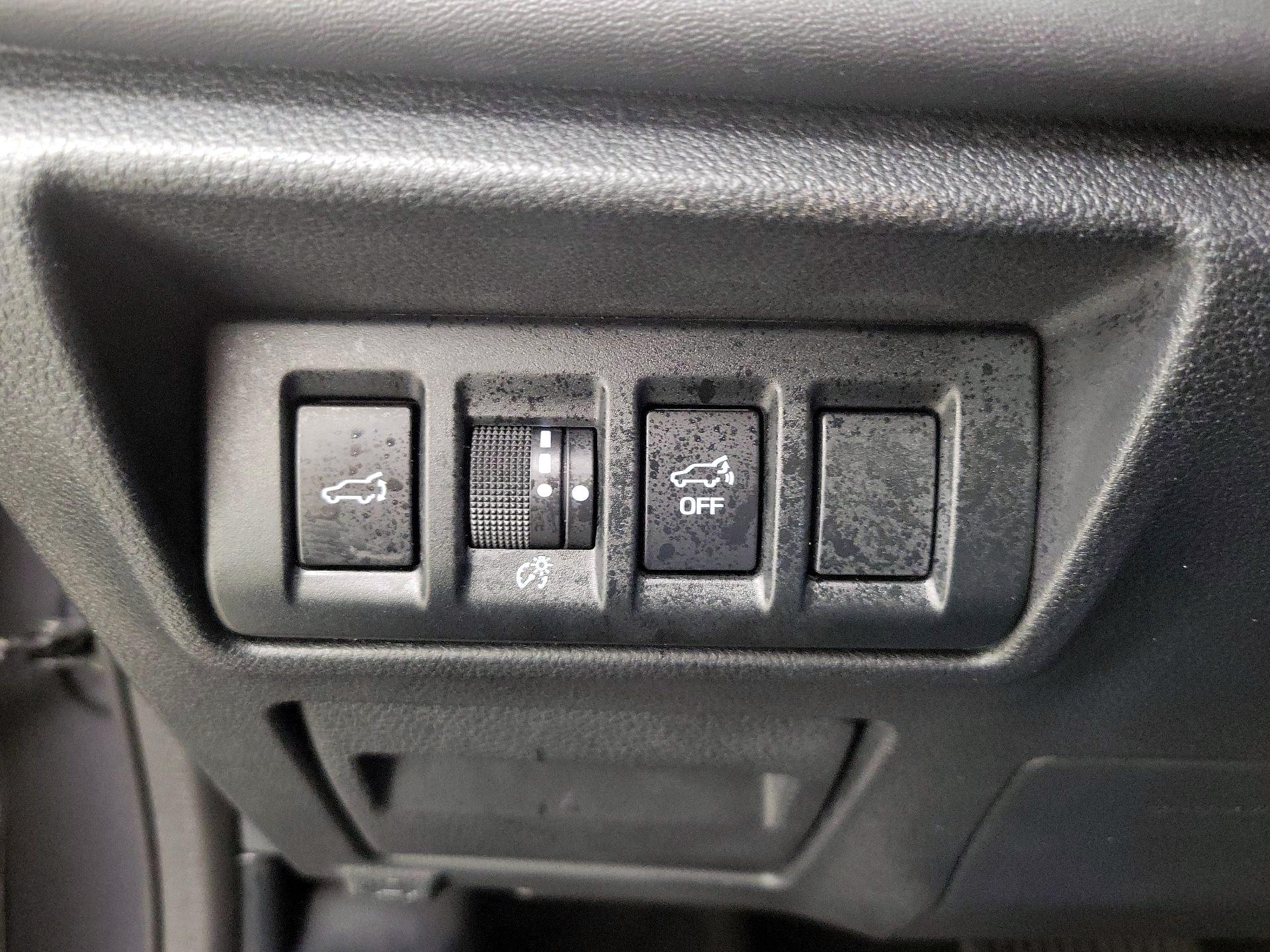 Thumbnail: 2022 Subaru Outback - 13