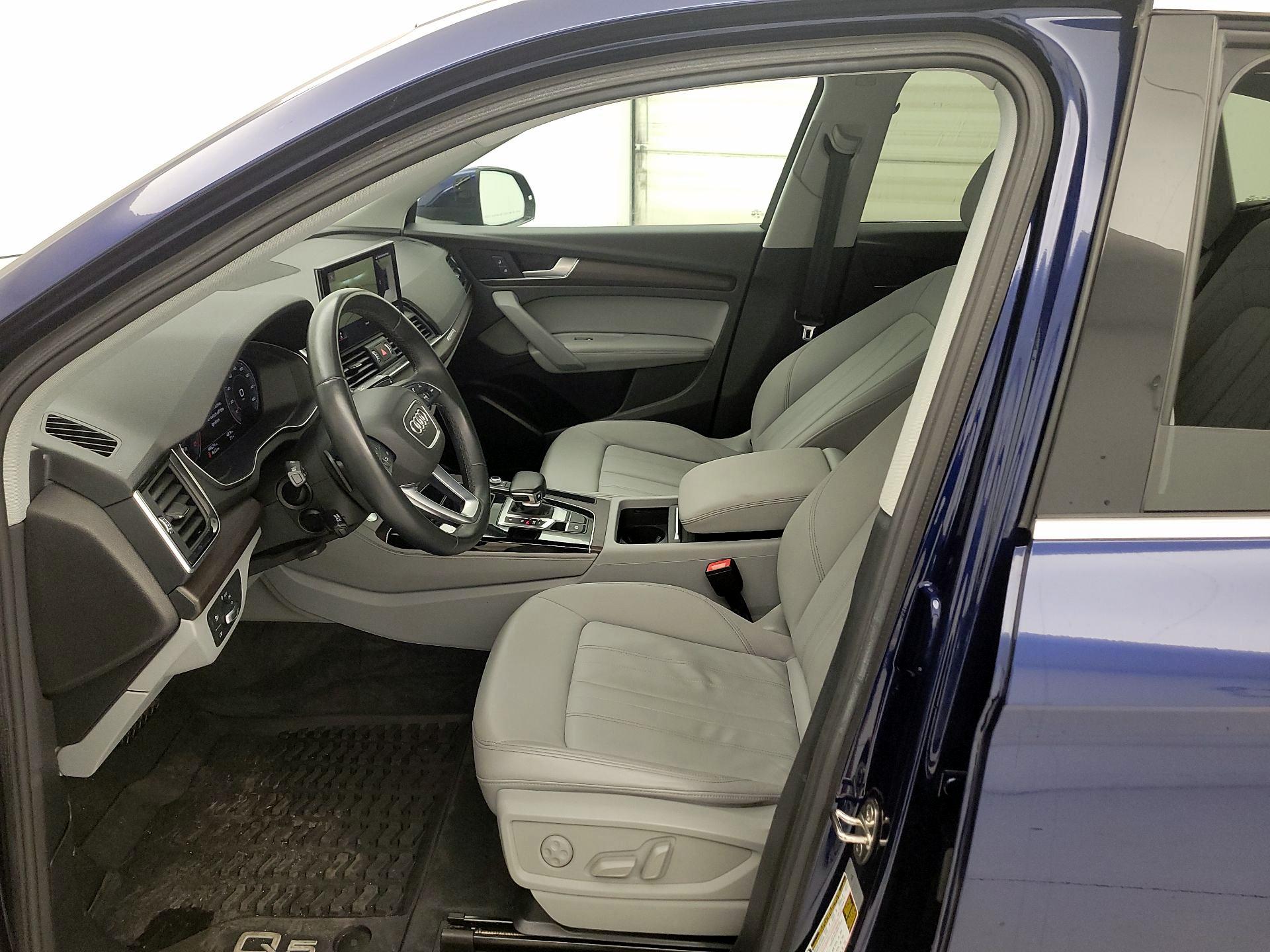 Thumbnail: 2021 Audi Q5 - 11