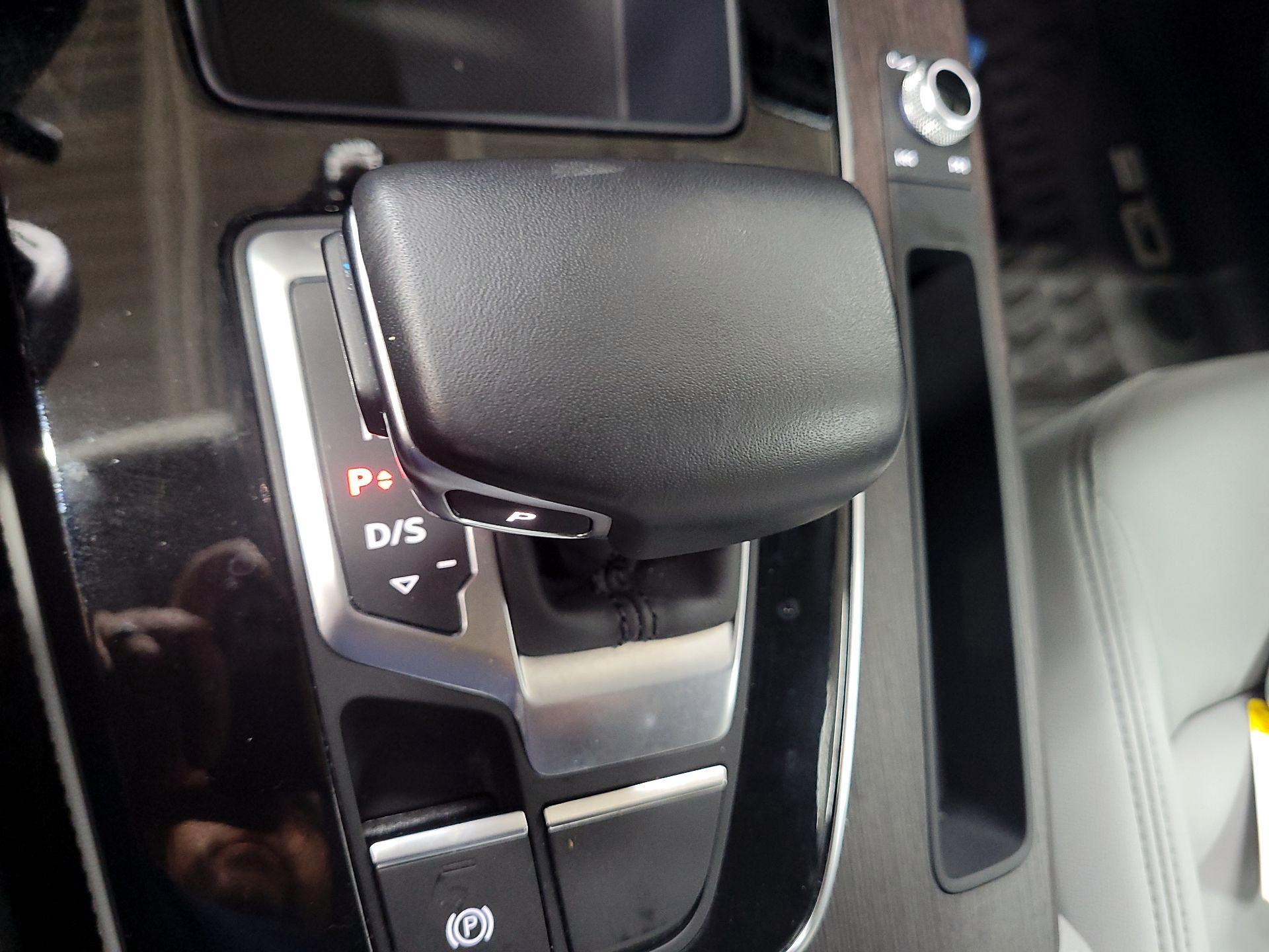 Thumbnail: 2021 Audi Q5 - 16