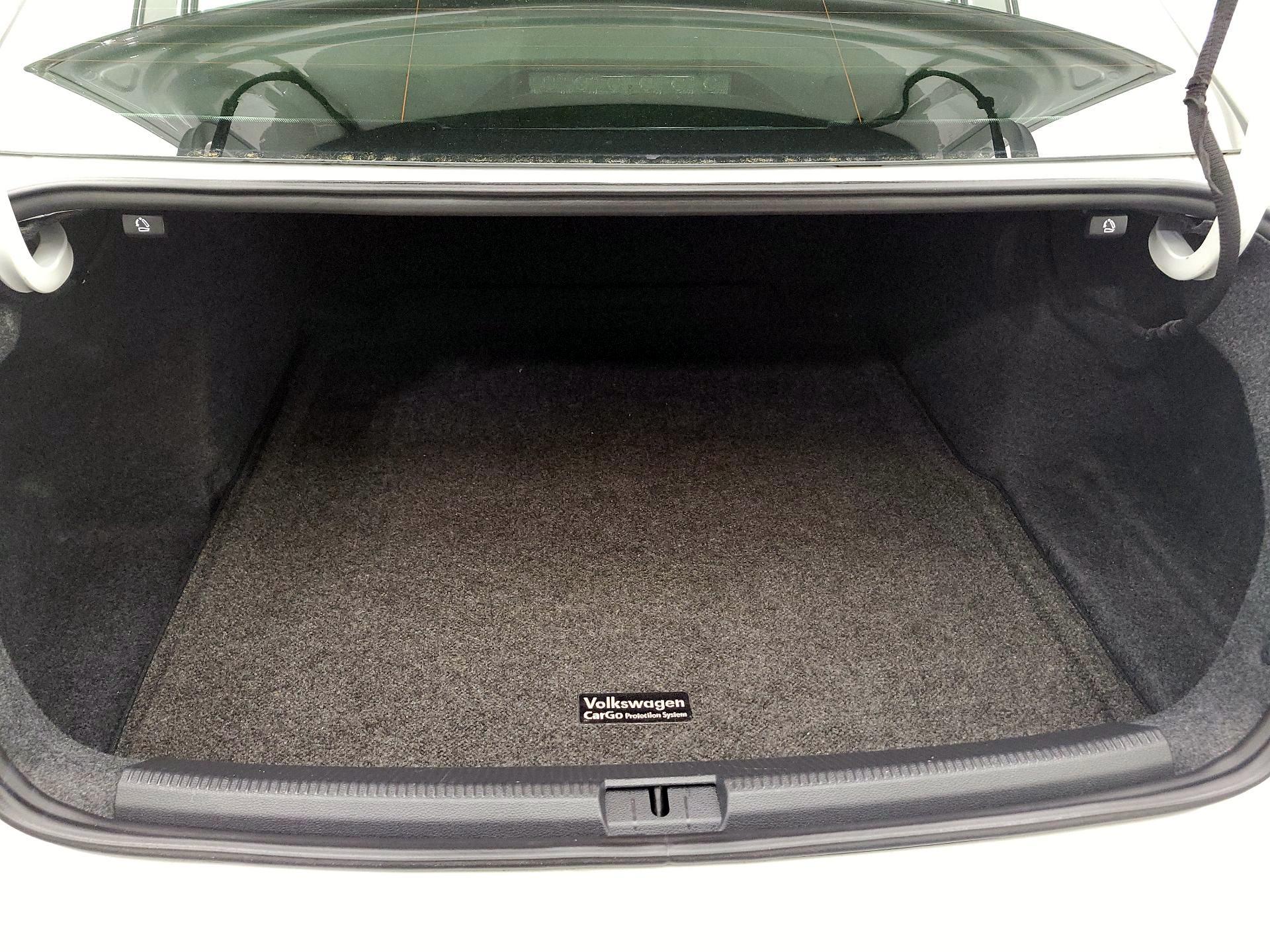 Thumbnail: 2020 Volkswagen Passat - 20