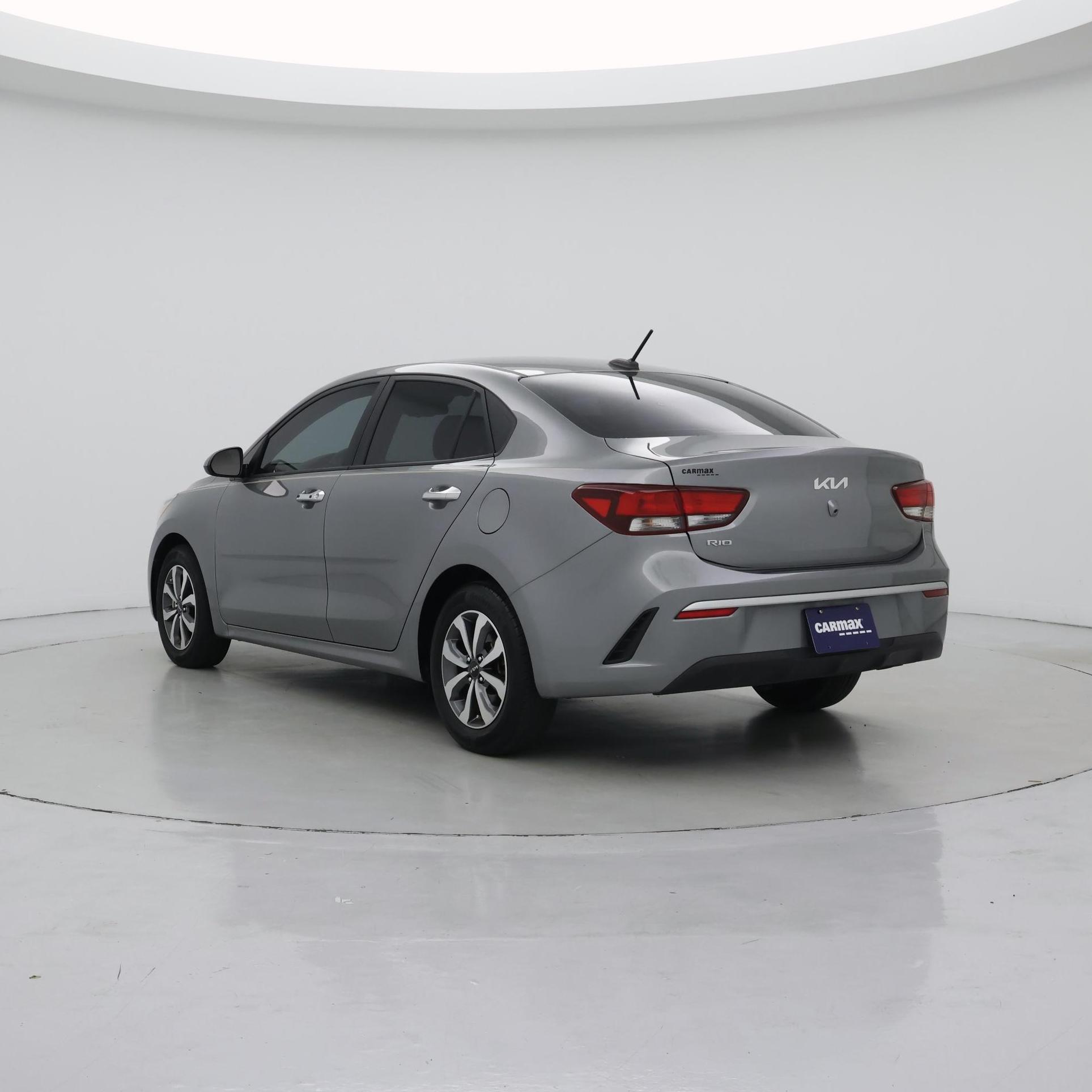 Thumbnail: 2022 Kia Rio - 2