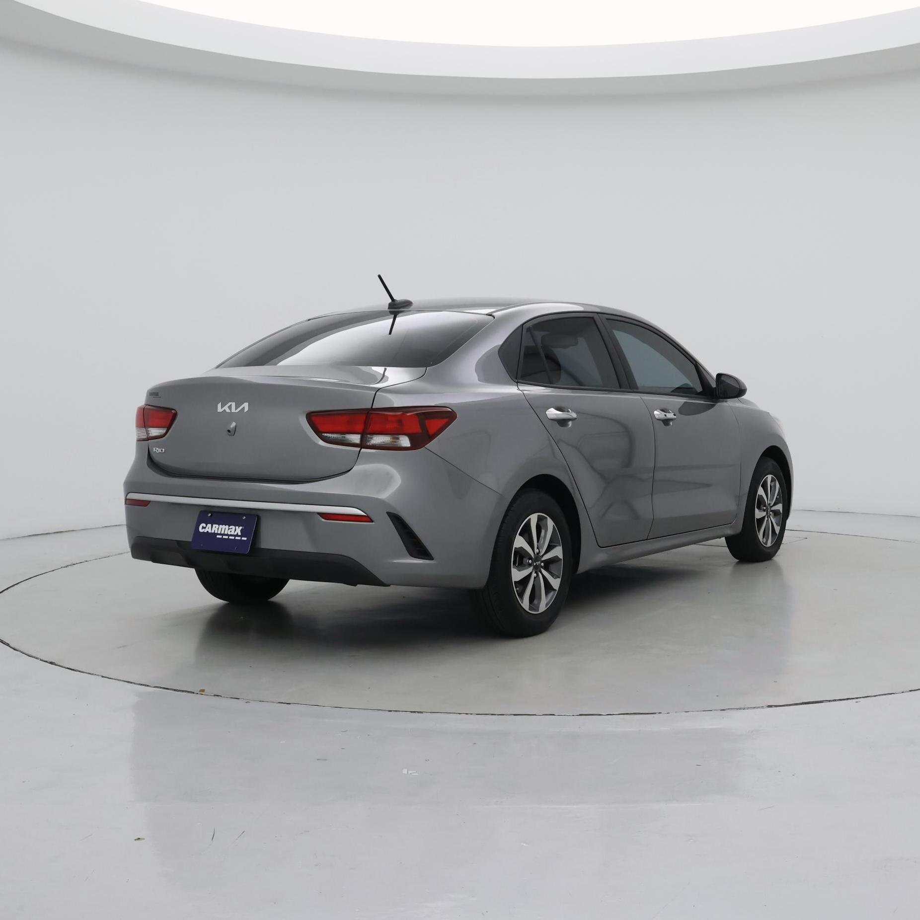 Thumbnail: 2022 Kia Rio - 8