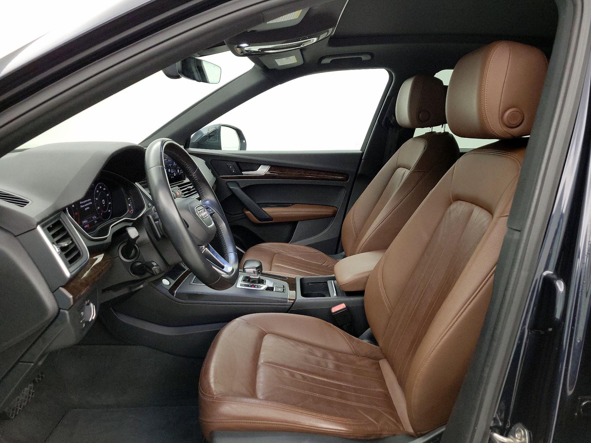 Thumbnail: 2020 Audi Q5 - 11