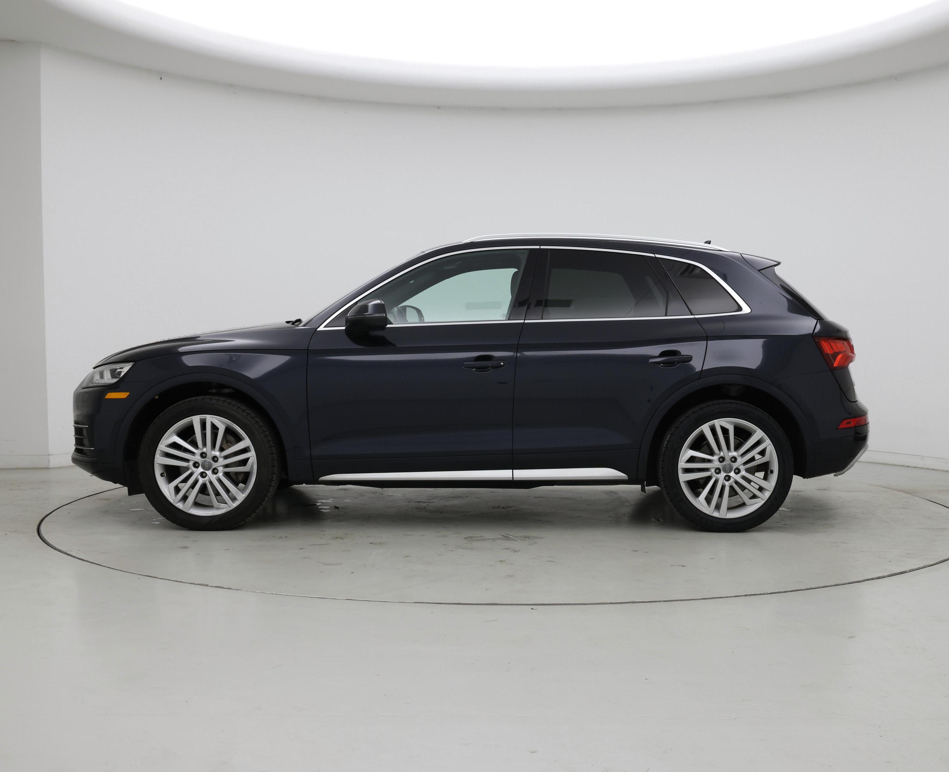 Thumbnail: 2020 Audi Q5 - 3