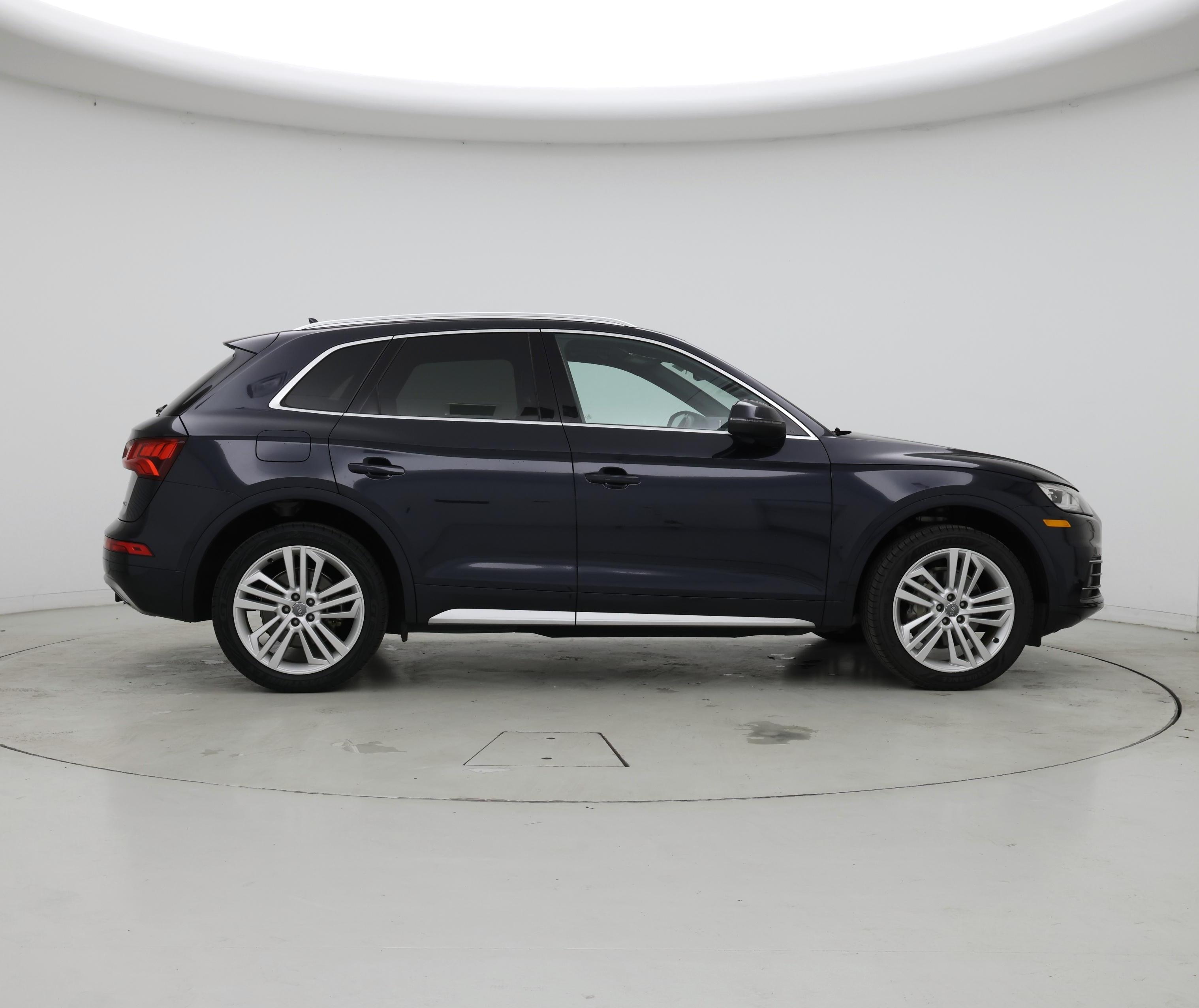 Thumbnail: 2020 Audi Q5 - 7