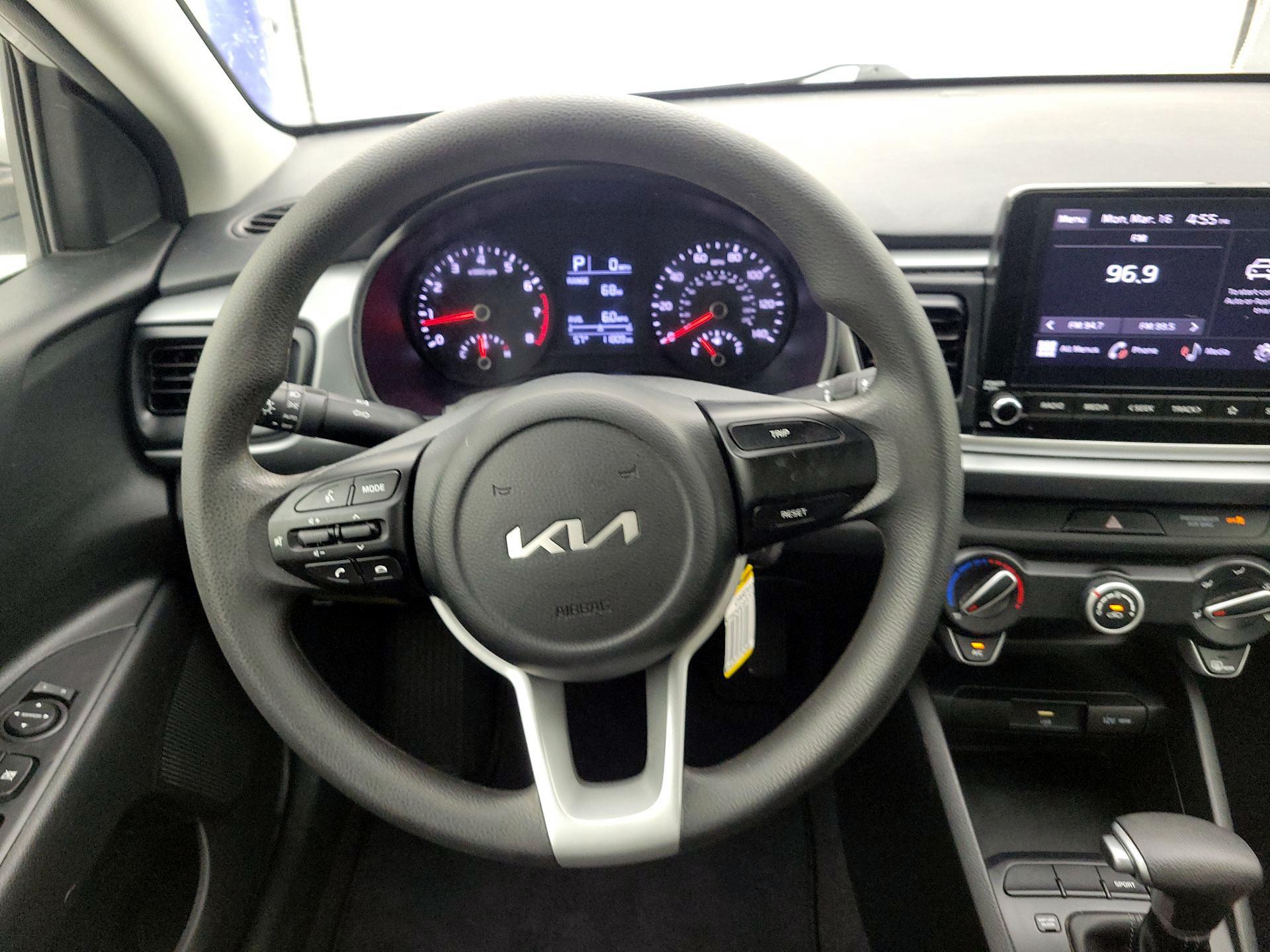 Thumbnail: 2023 Kia Rio - 10