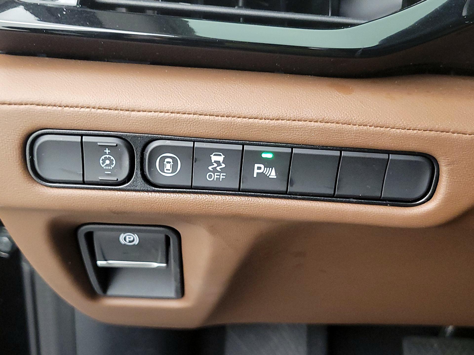 Thumbnail: 2023 Acura MDX - 13