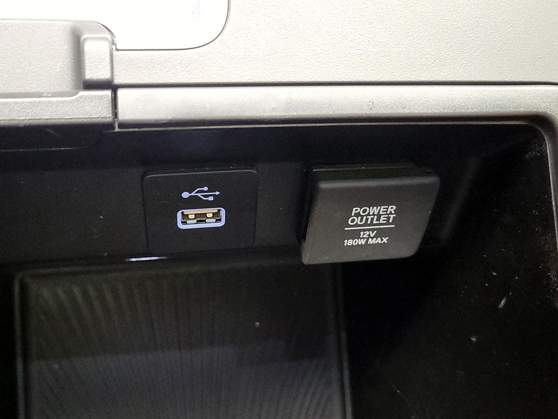 Thumbnail: 2023 Acura MDX - 19