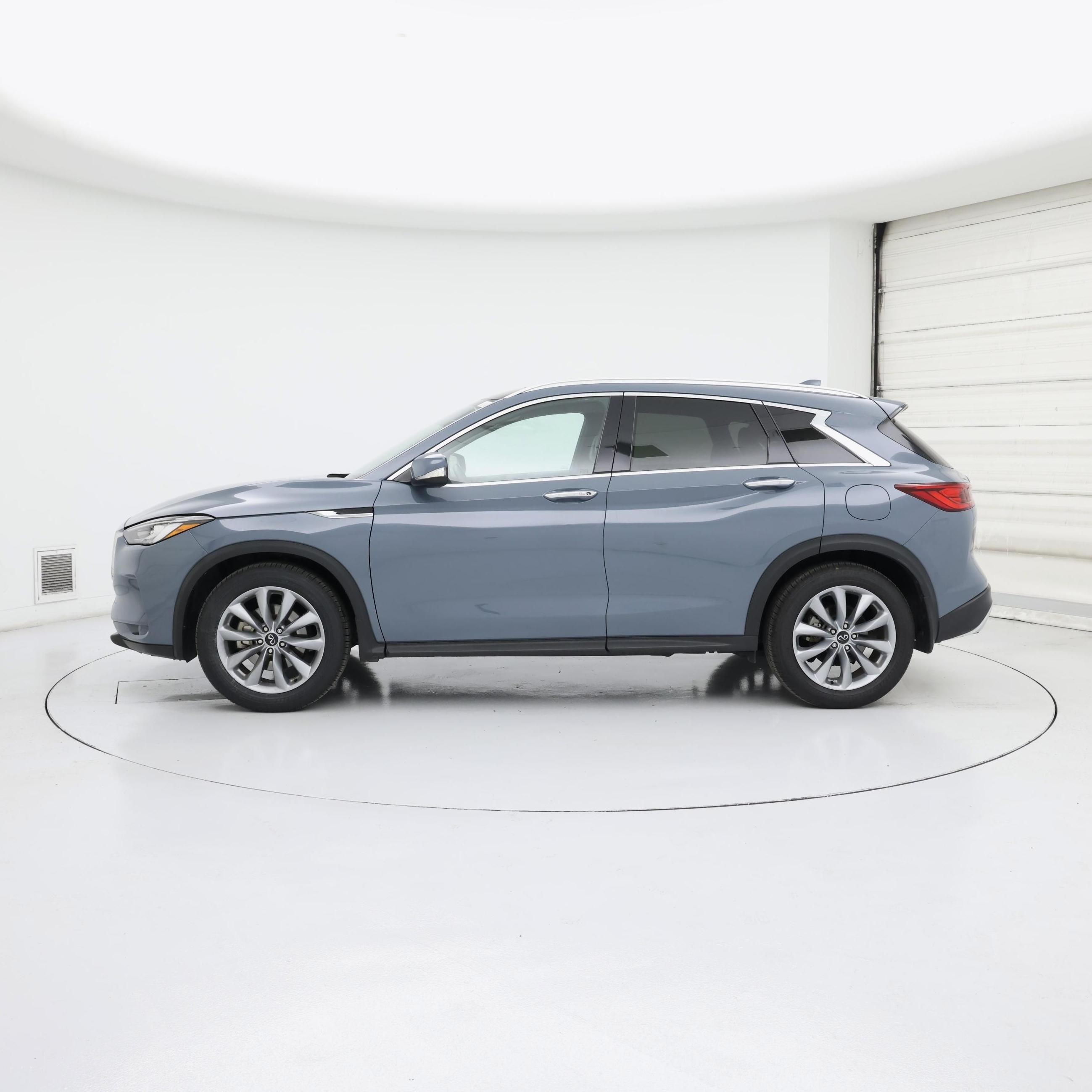 Thumbnail: 2022 INFINITI QX50 - 3