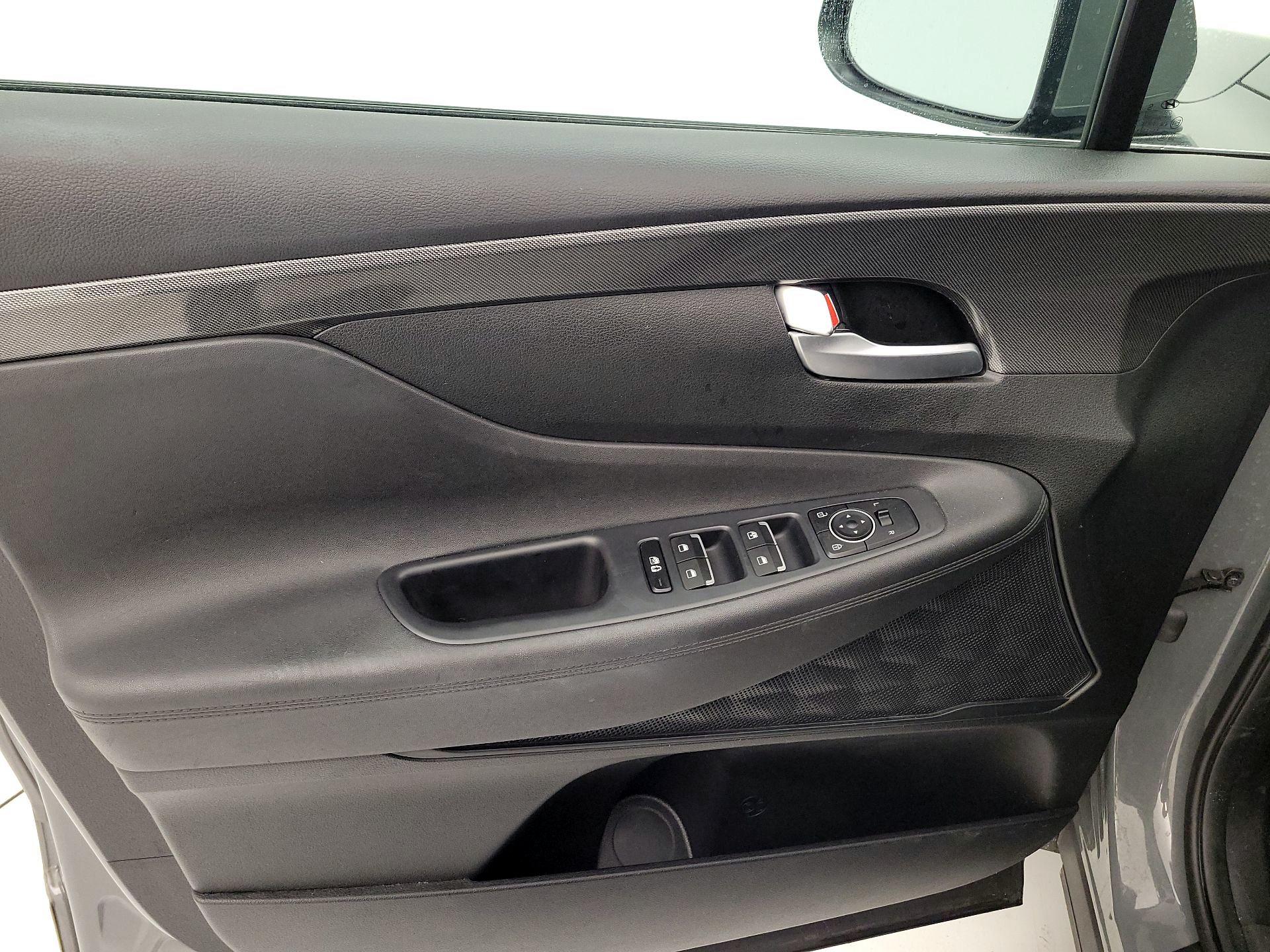 Thumbnail: 2023 Hyundai Santa Fe - 12