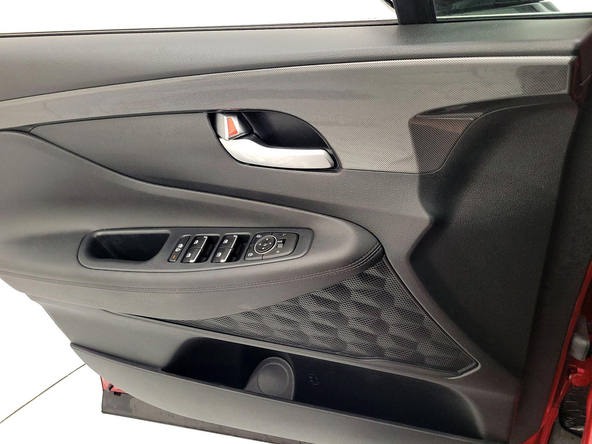 Thumbnail: 2023 Hyundai Santa Fe - 12