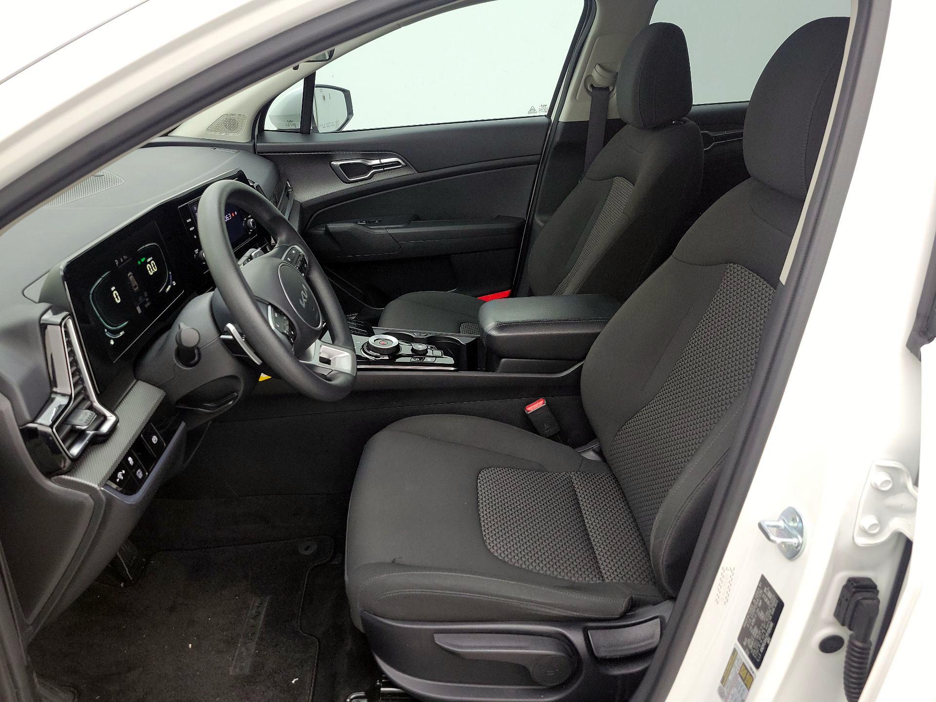 Thumbnail: 2023 Kia Sportage - 11