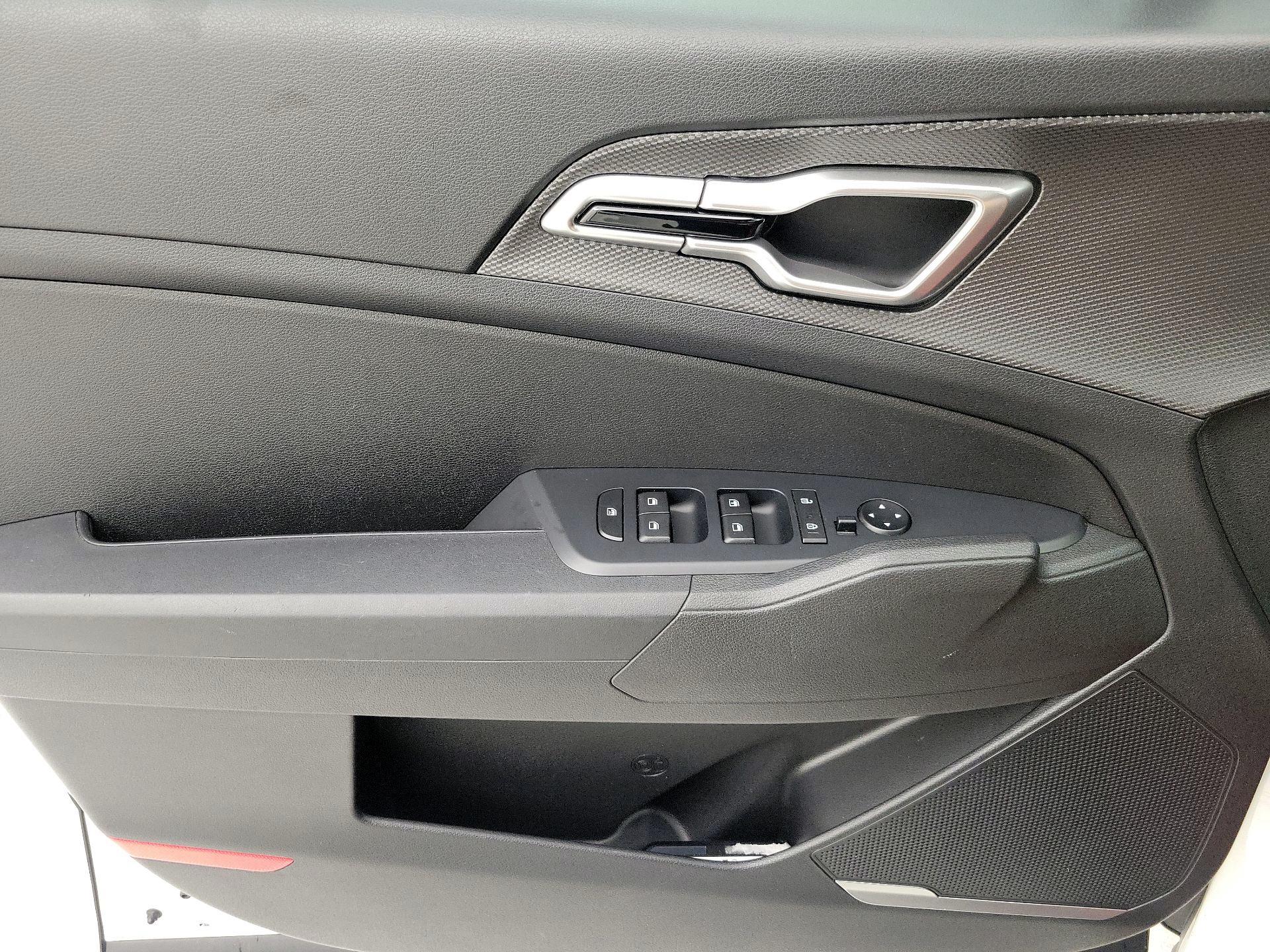 Thumbnail: 2023 Kia Sportage - 12