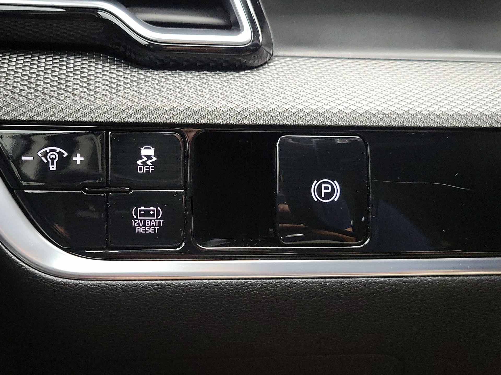 Thumbnail: 2023 Kia Sportage - 13