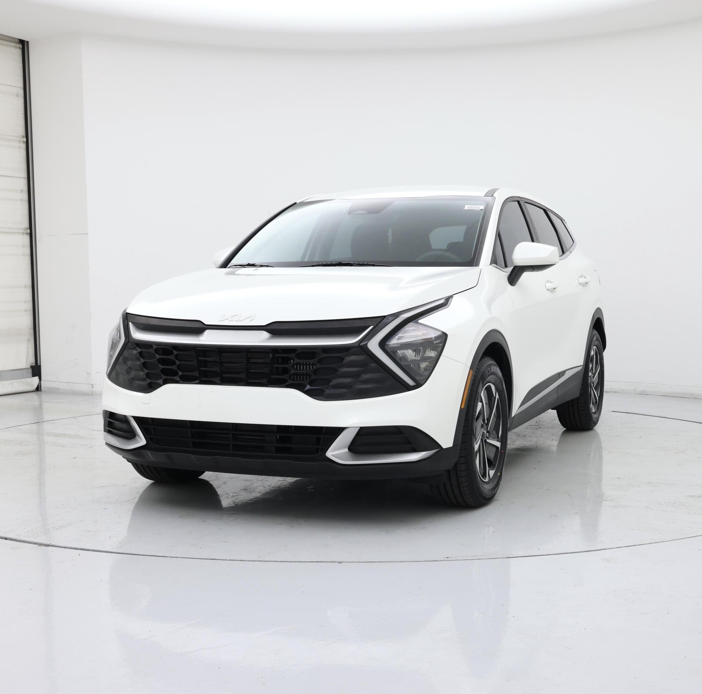 Thumbnail: 2023 Kia Sportage - 4