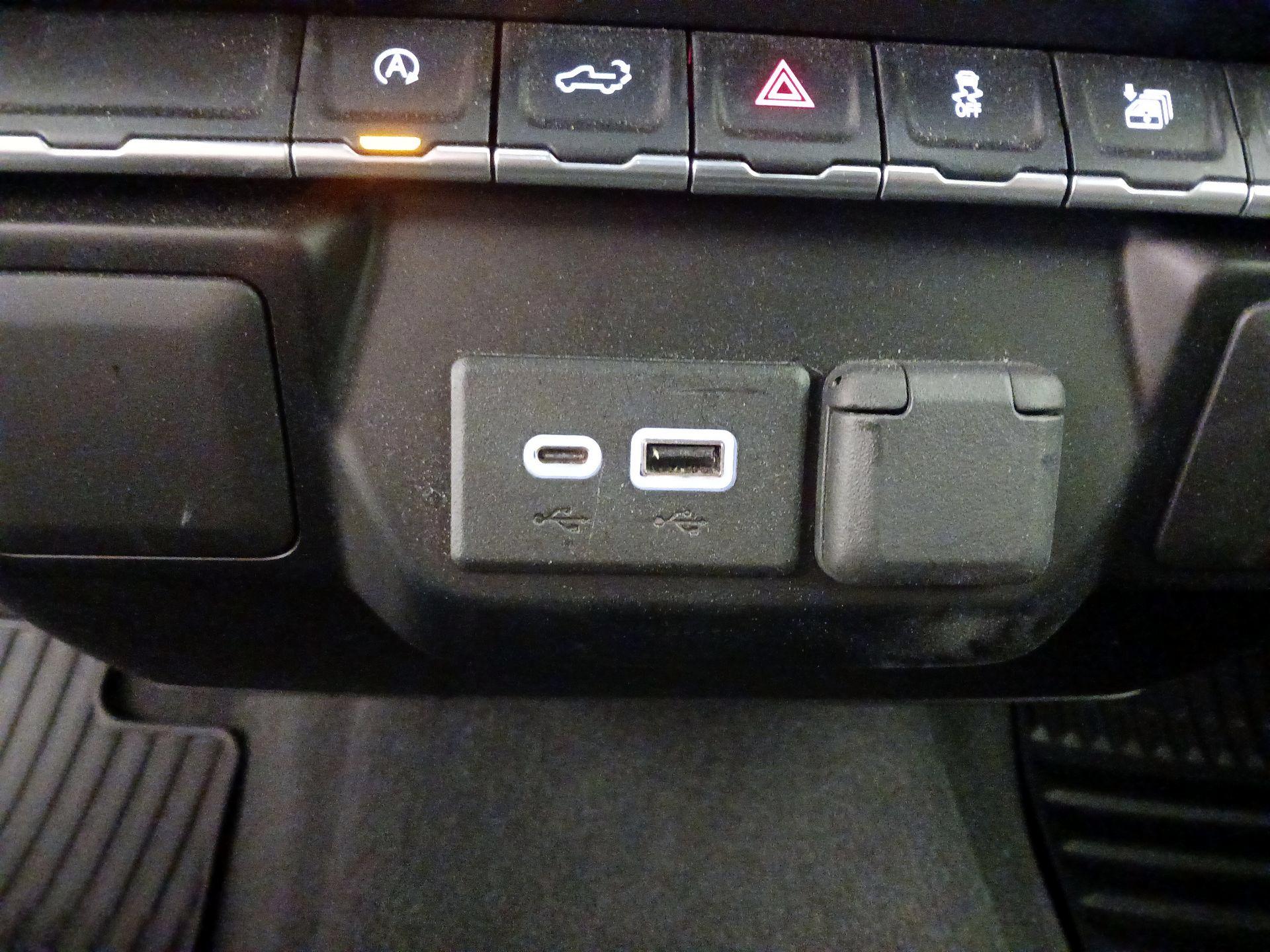 Thumbnail: 2022 Chevrolet Silverado 1500 - 18