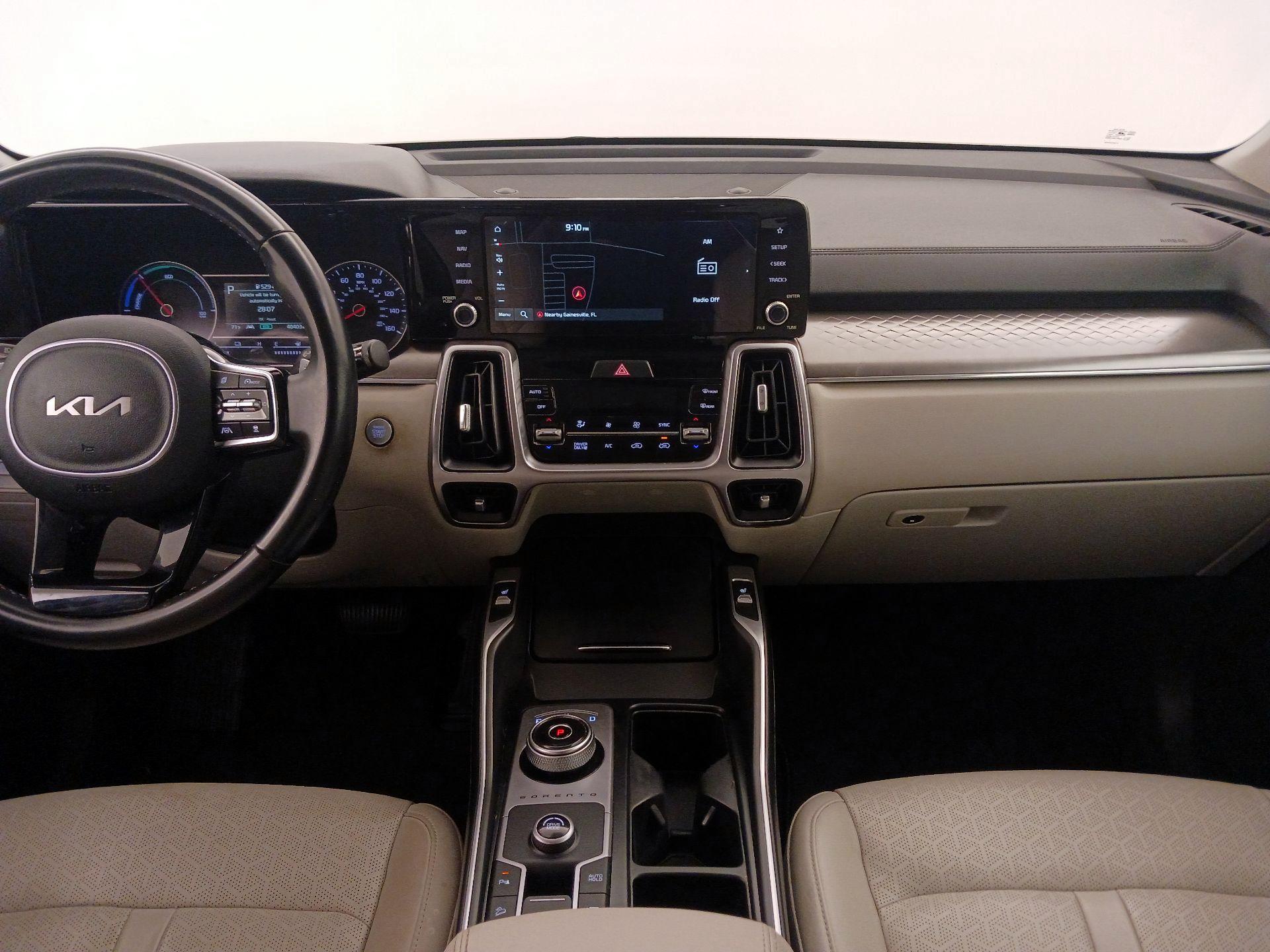 Thumbnail: 2023 Kia Sorento - 9