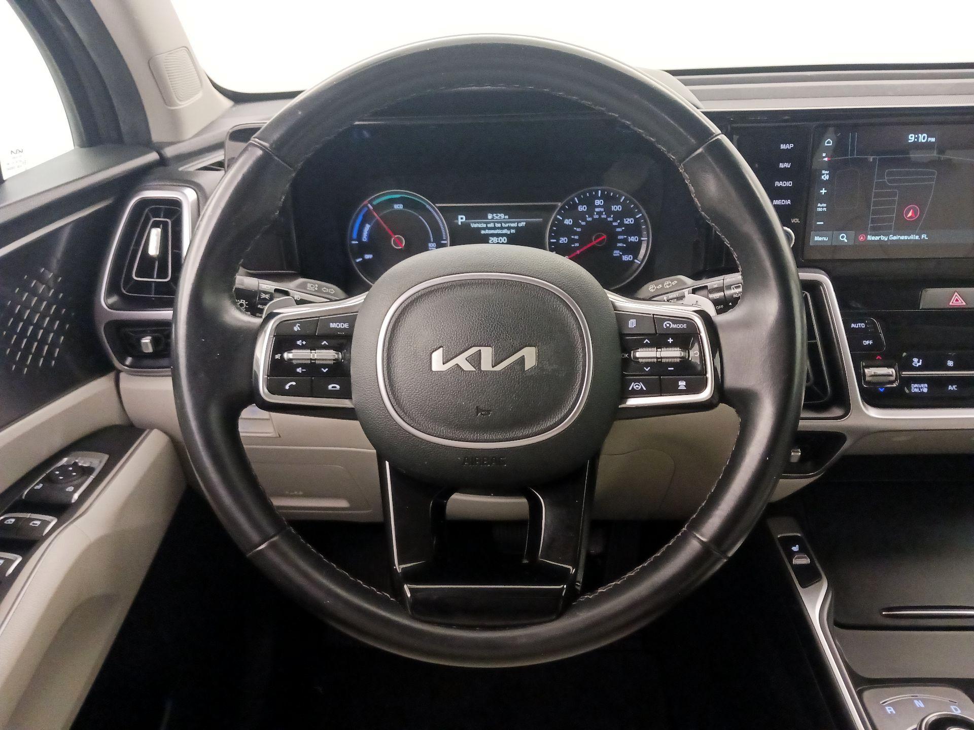 Thumbnail: 2023 Kia Sorento - 10