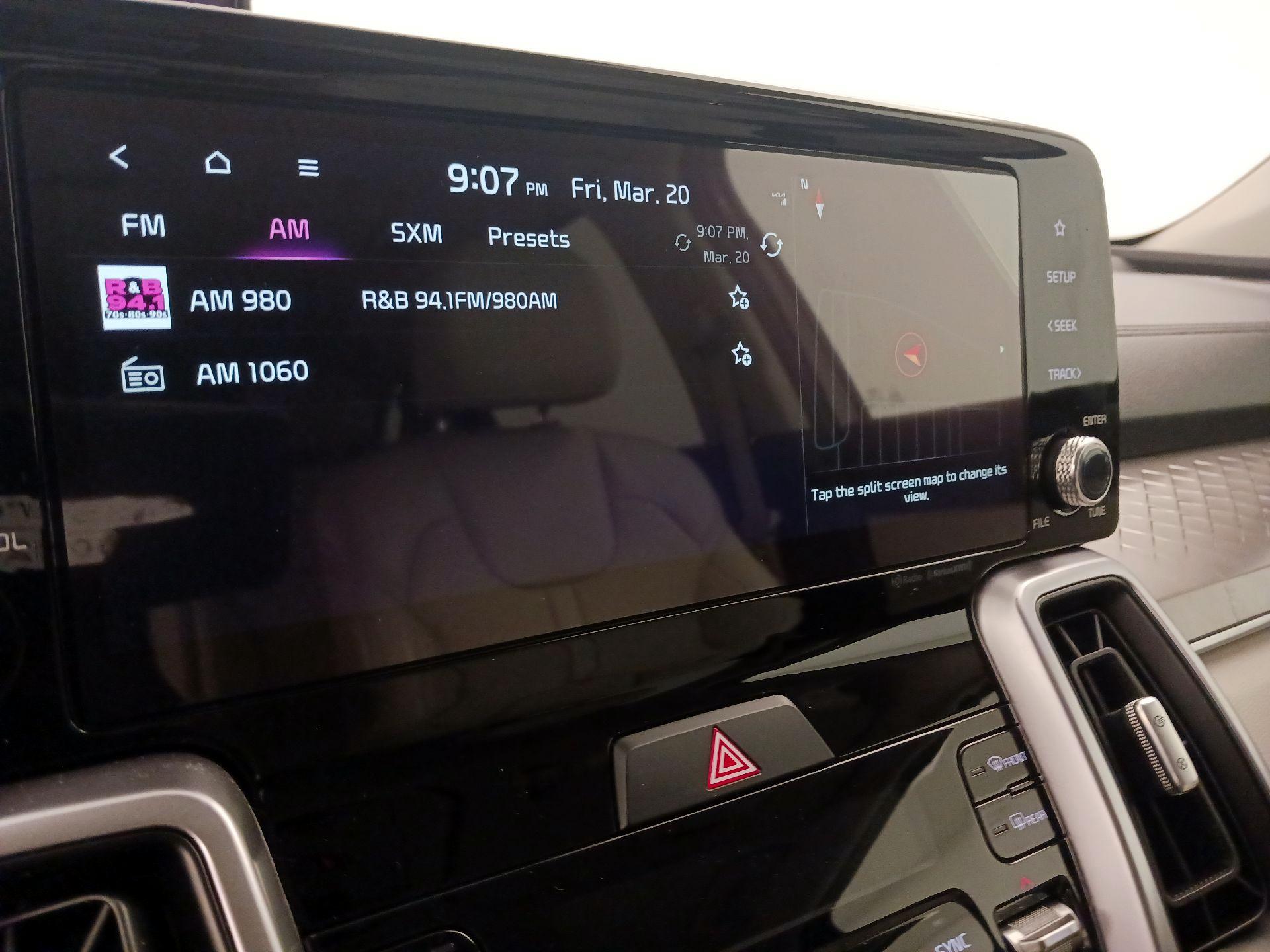 Thumbnail: 2023 Kia Sorento - 16