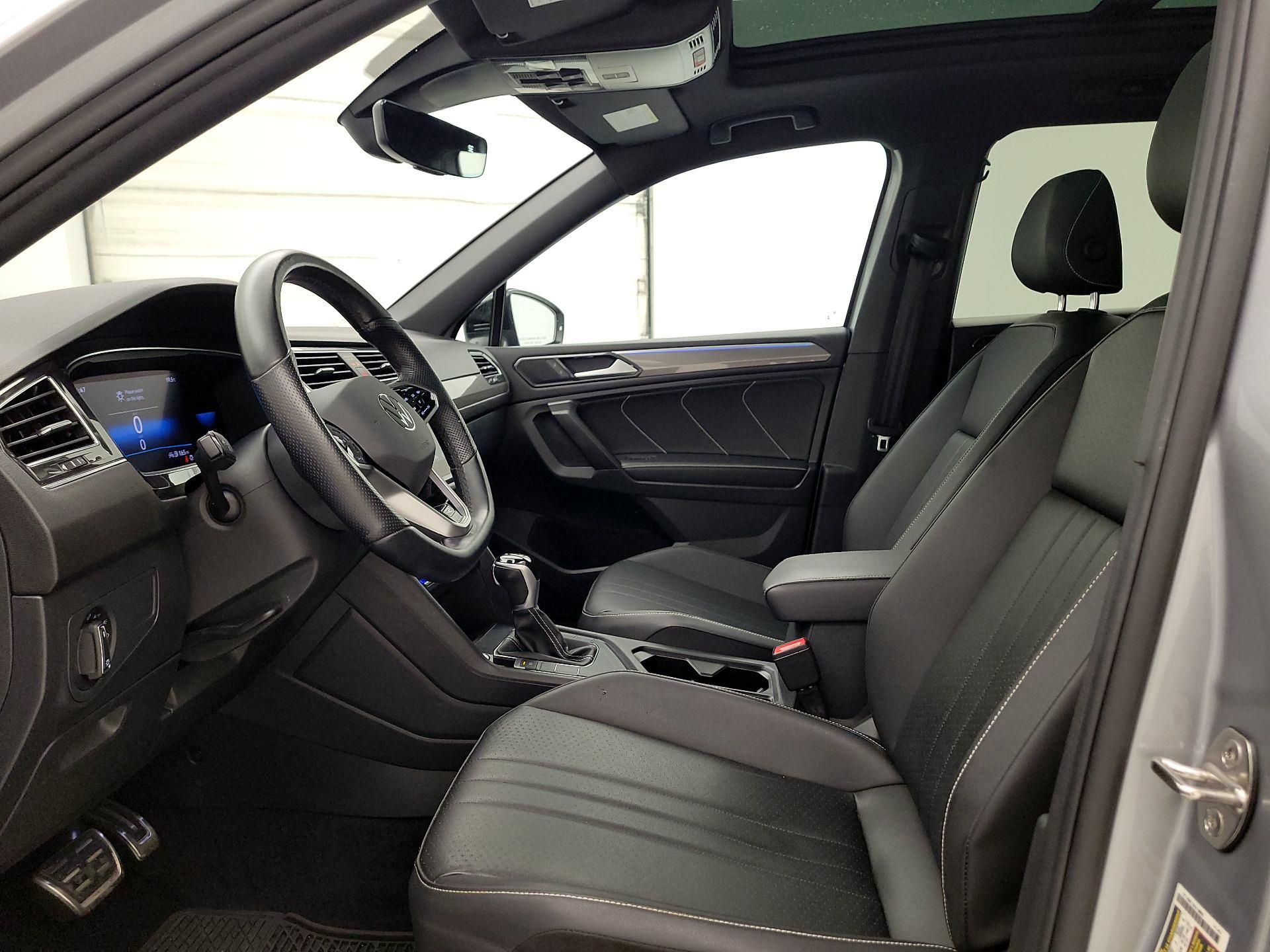 Thumbnail: 2023 Volkswagen Tiguan - 11