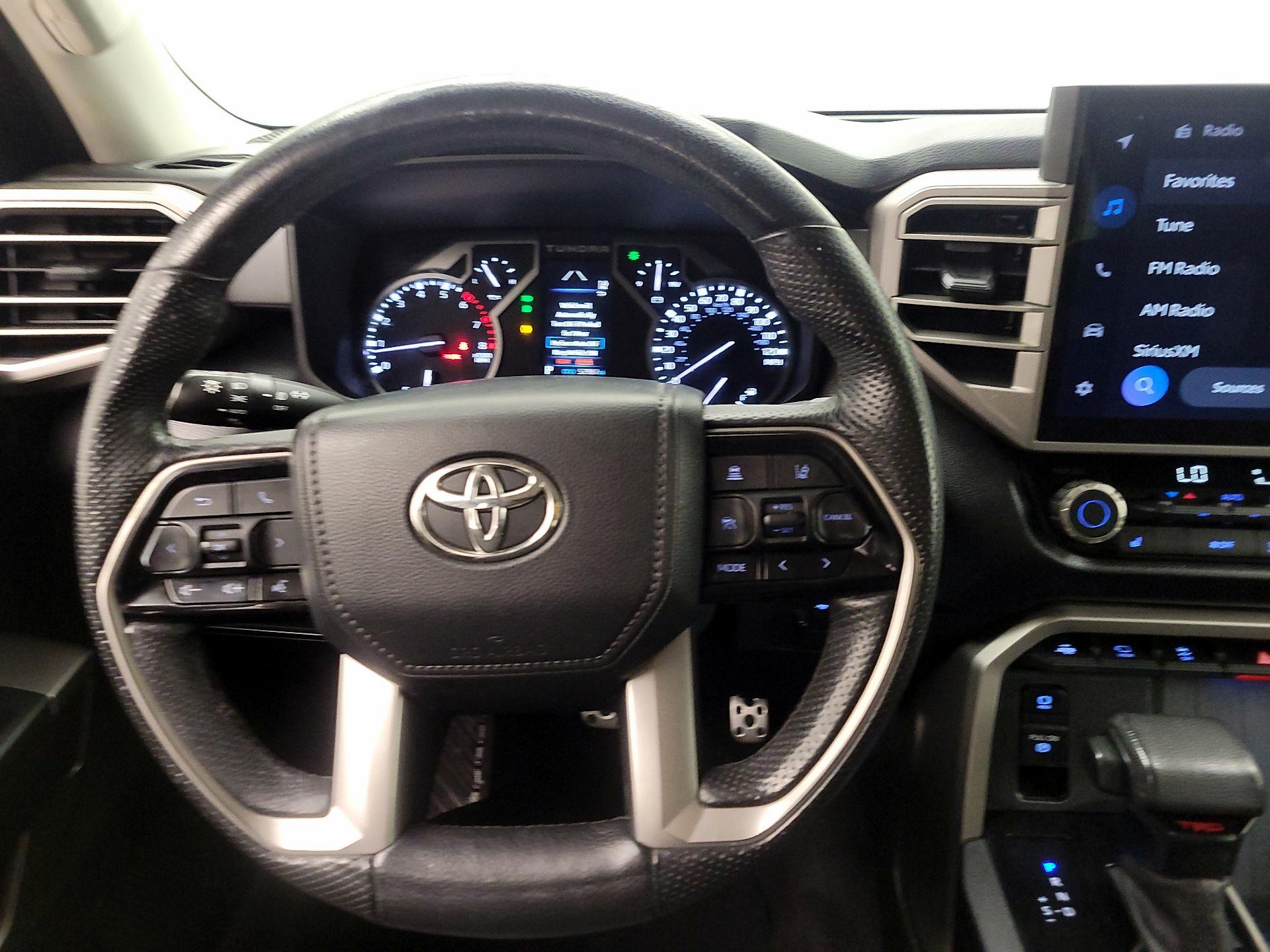 Thumbnail: 2022 Toyota Tundra - 10