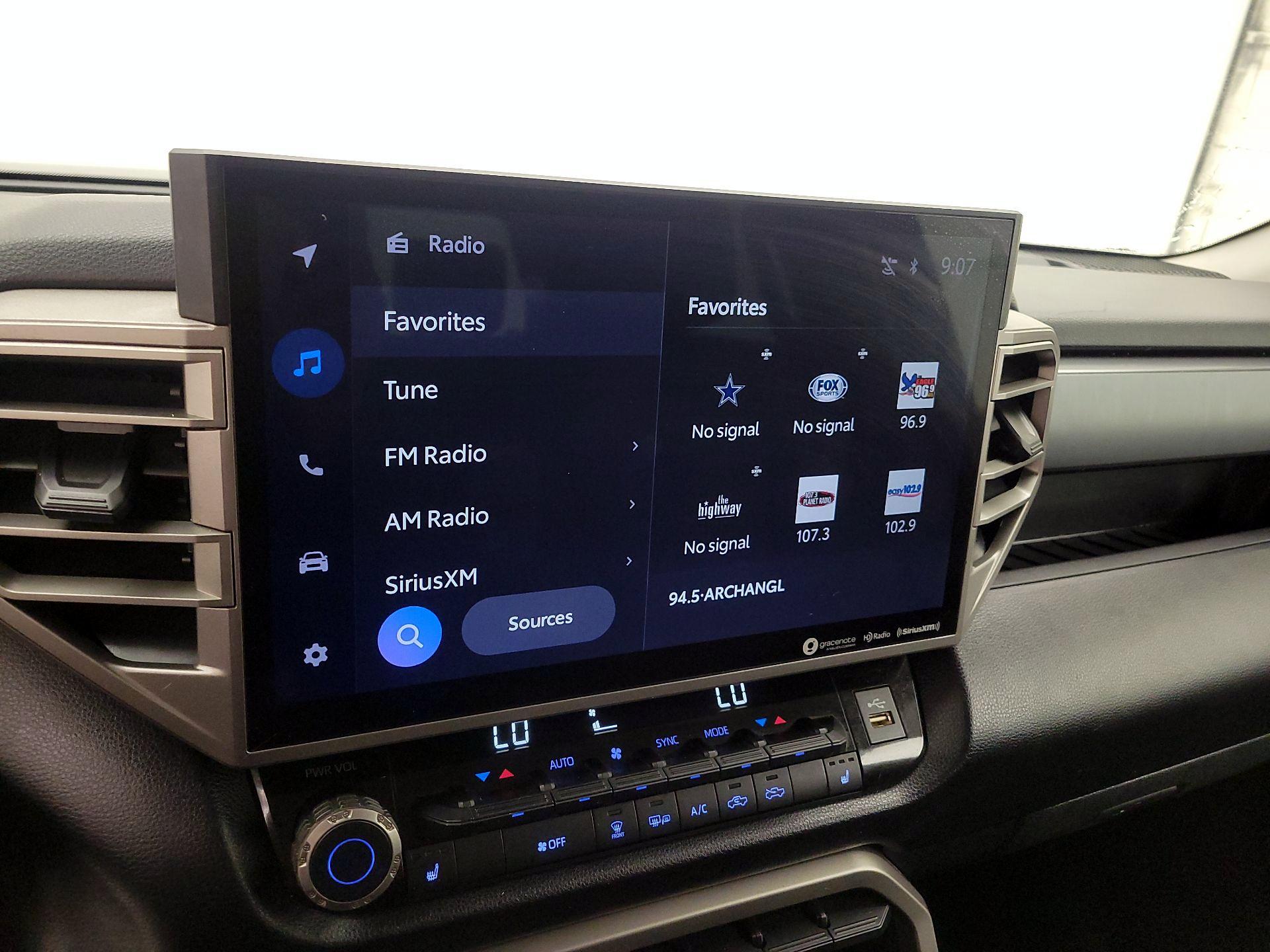 Thumbnail: 2022 Toyota Tundra - 13