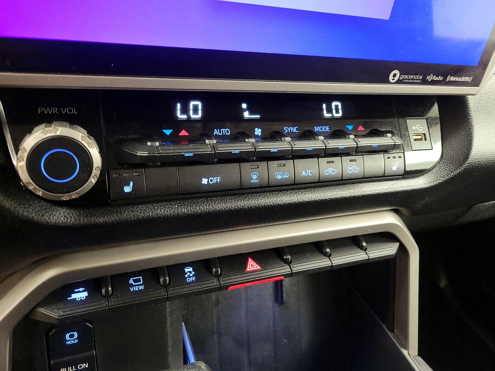 Thumbnail: 2022 Toyota Tundra - 14