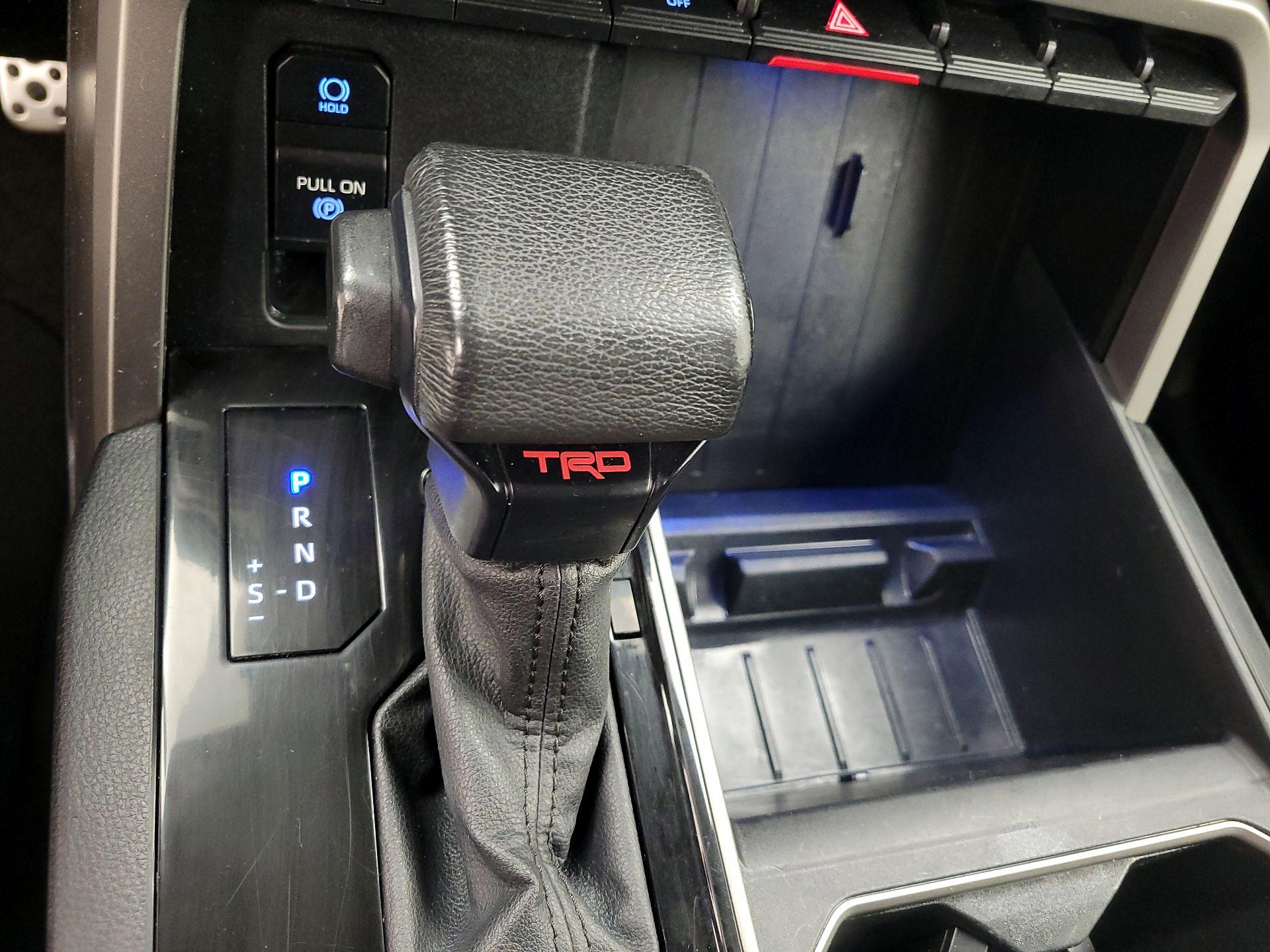 Thumbnail: 2022 Toyota Tundra - 15