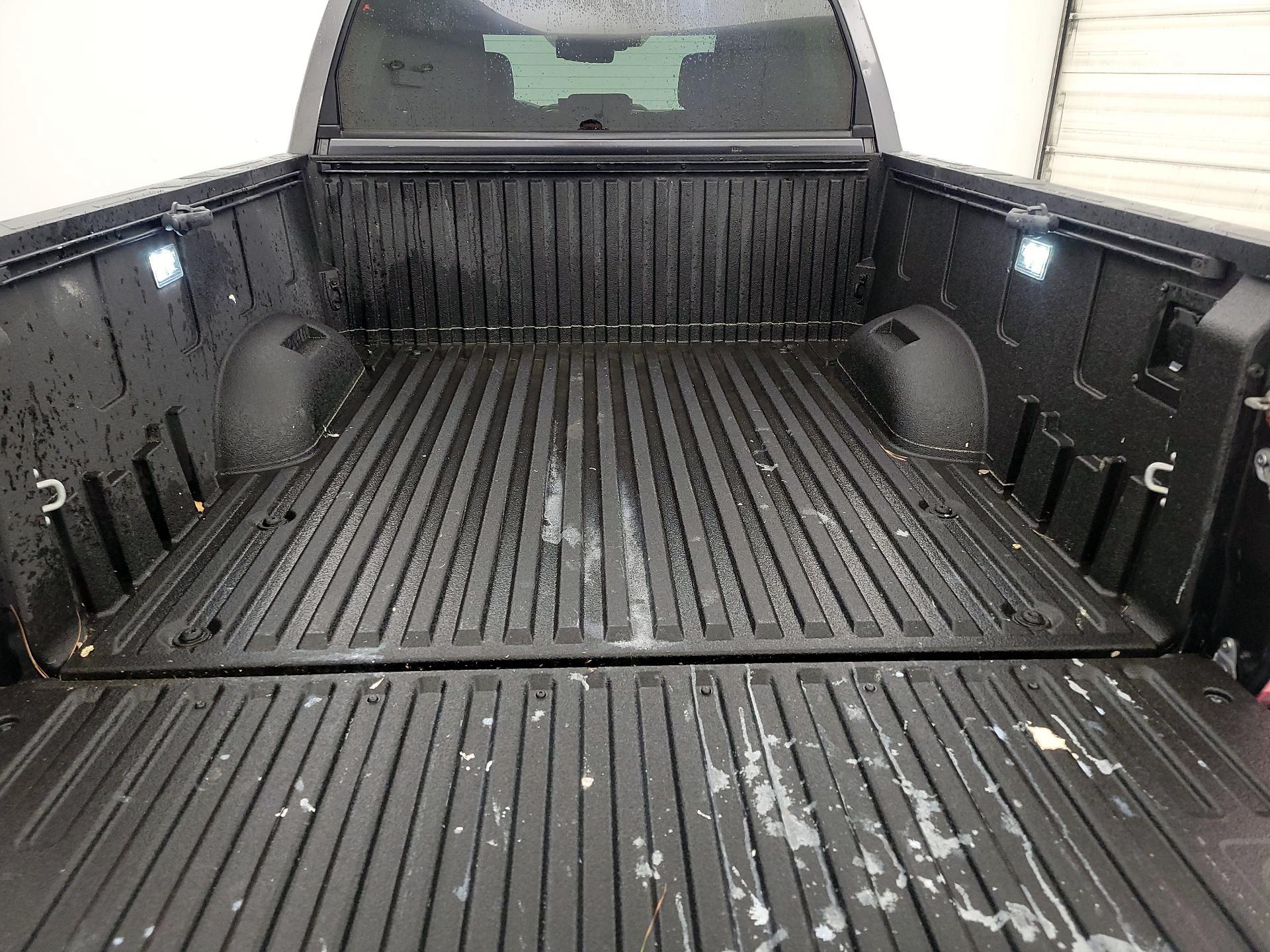 Thumbnail: 2022 Toyota Tundra - 16