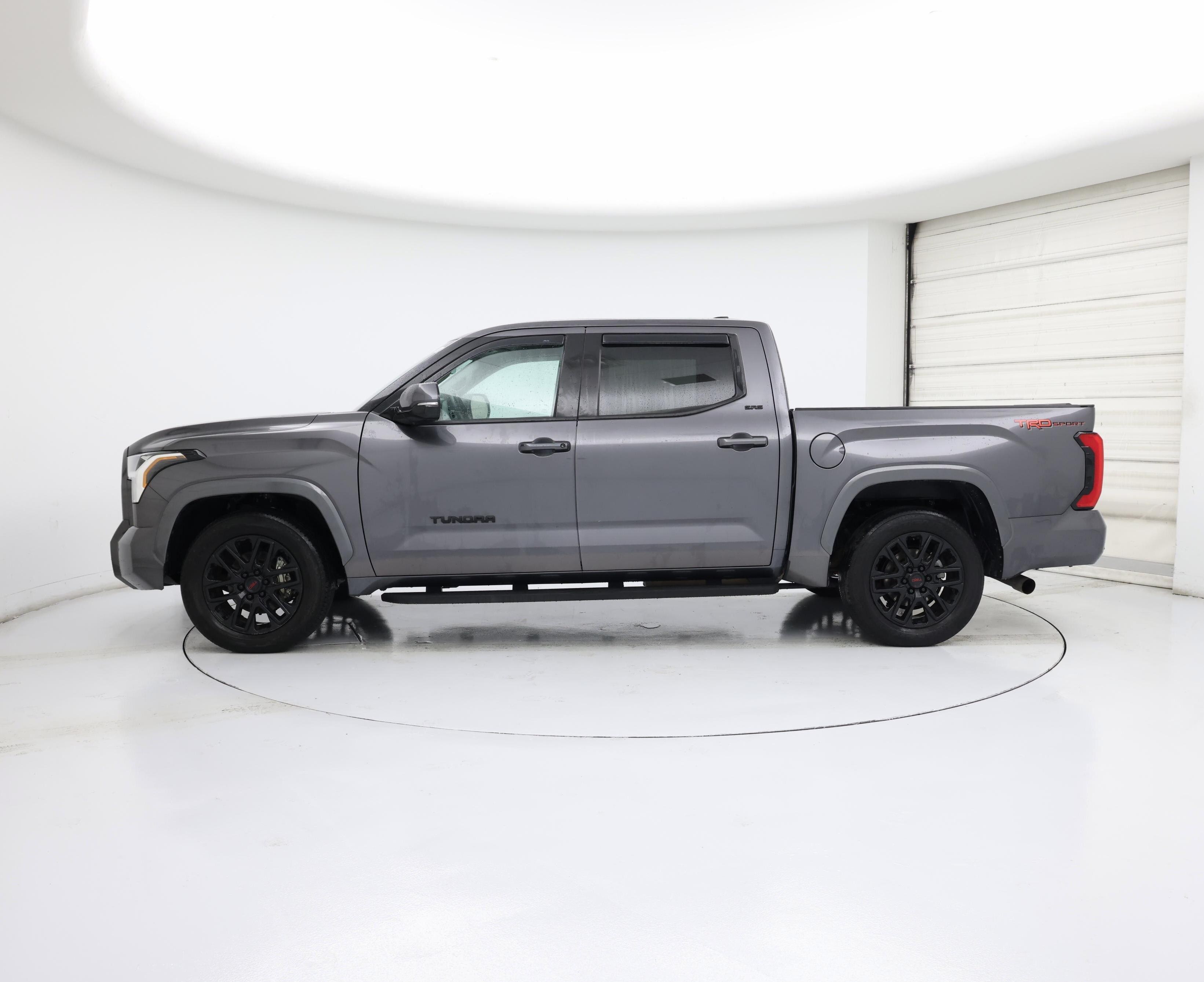 Thumbnail: 2022 Toyota Tundra - 3