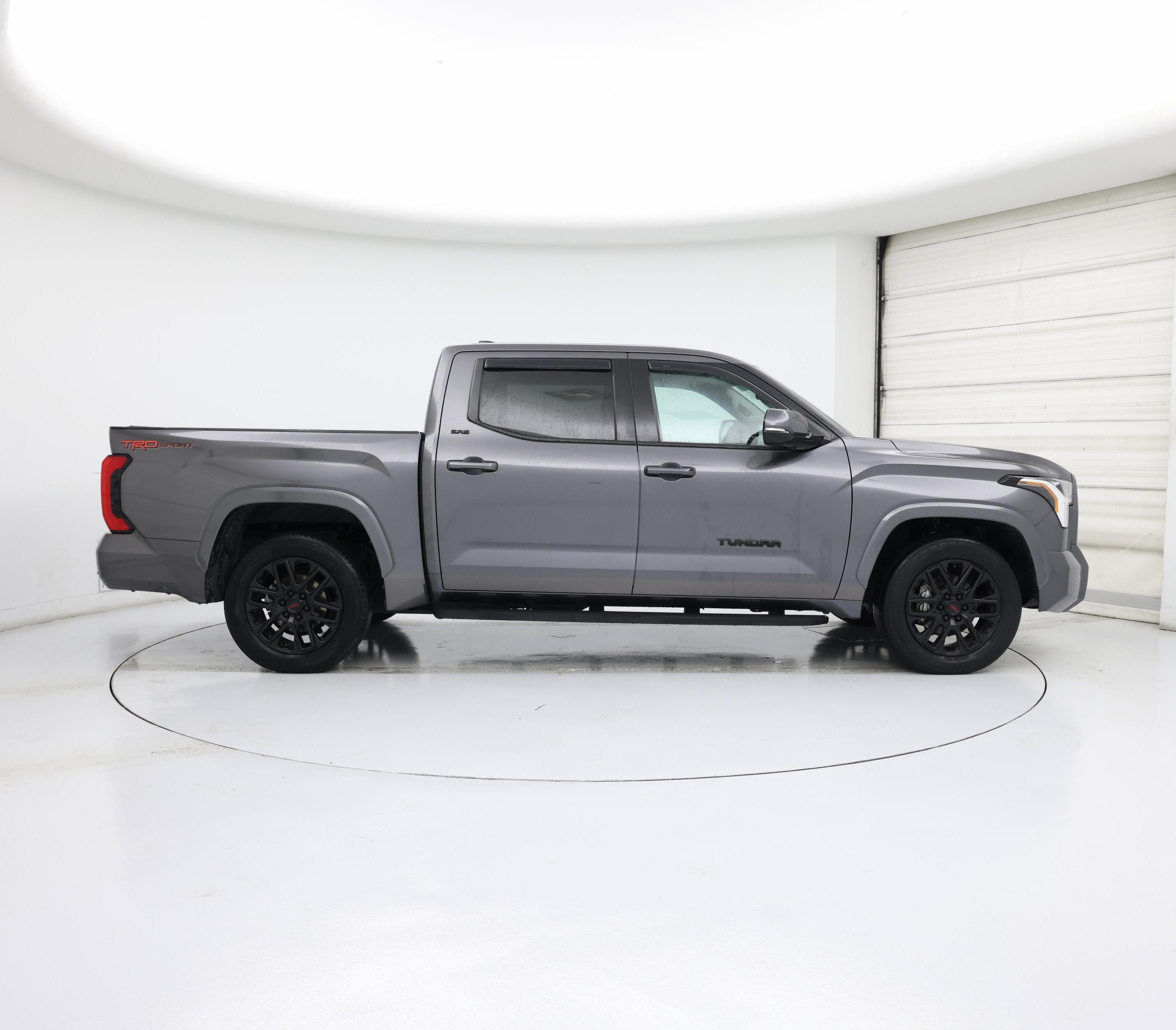 Thumbnail: 2022 Toyota Tundra - 7