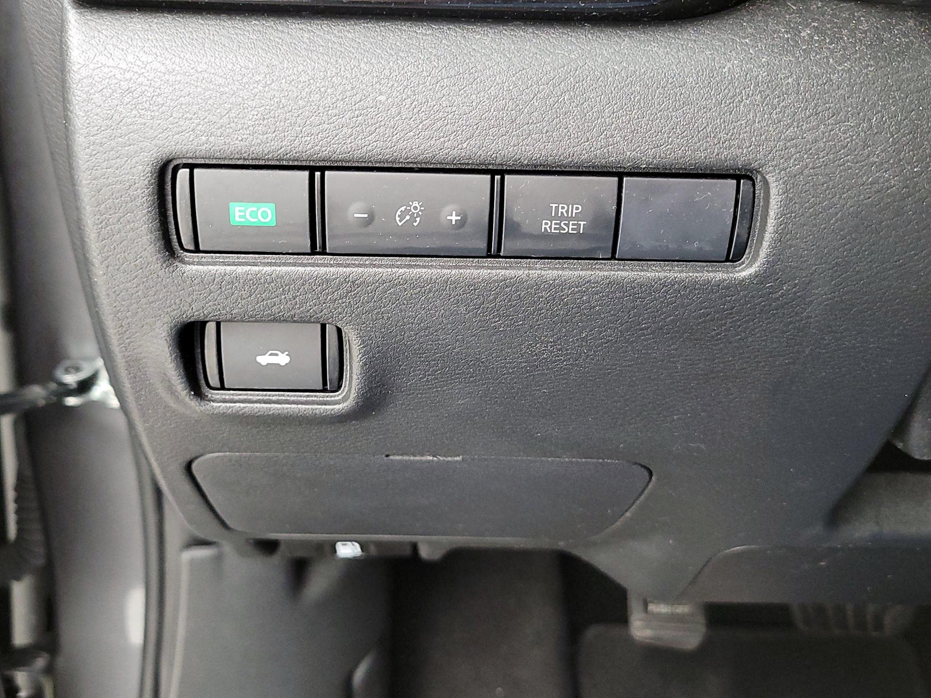 Thumbnail: 2023 Nissan Sentra - 11